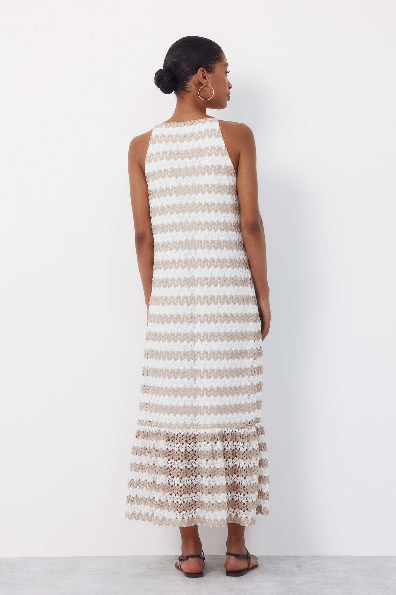 Cortefiel Vestido halter estructura Beige