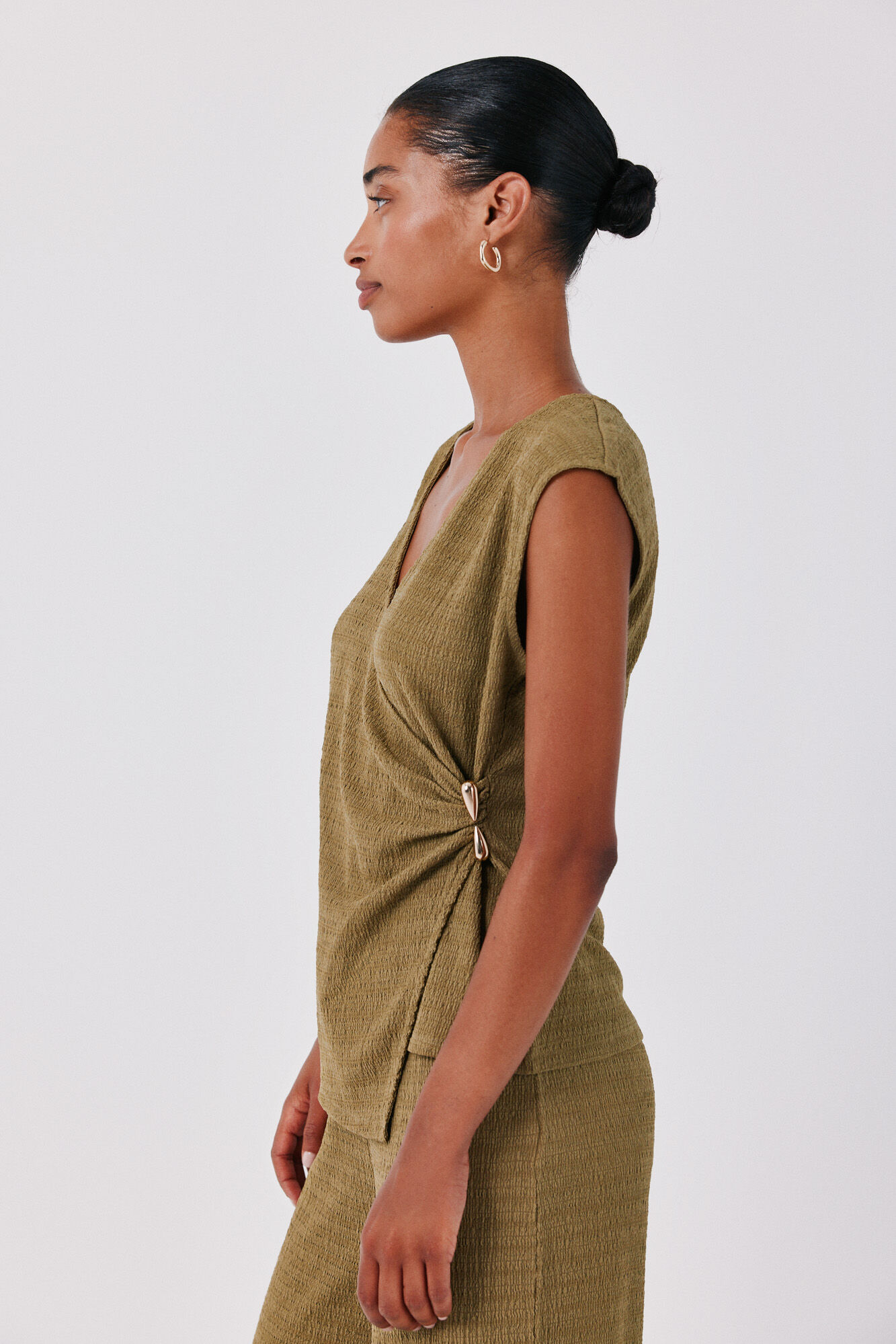 Cortefiel Top broche Verde