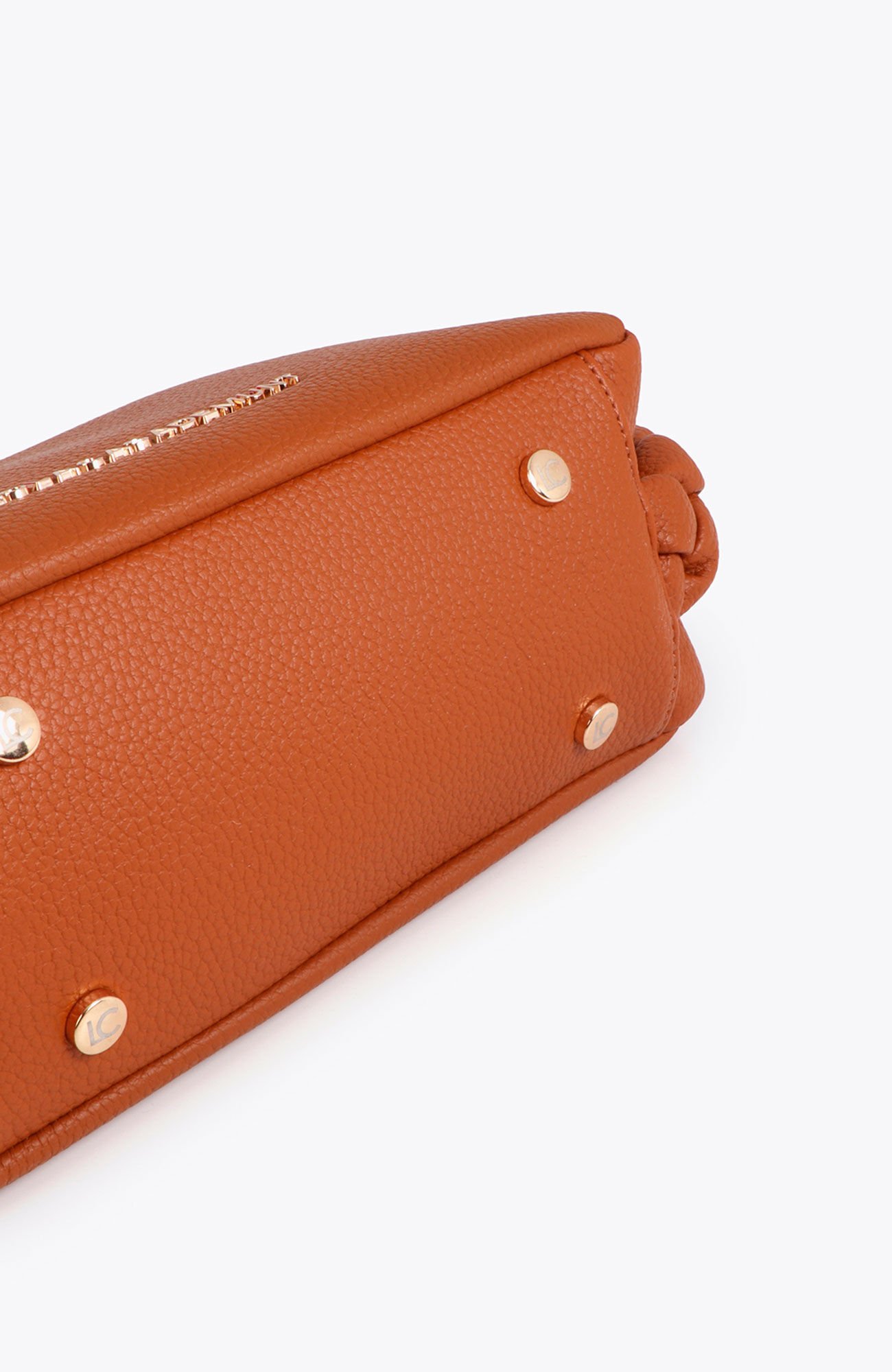 Lola Casademunt Mala a tiracolo Tostado