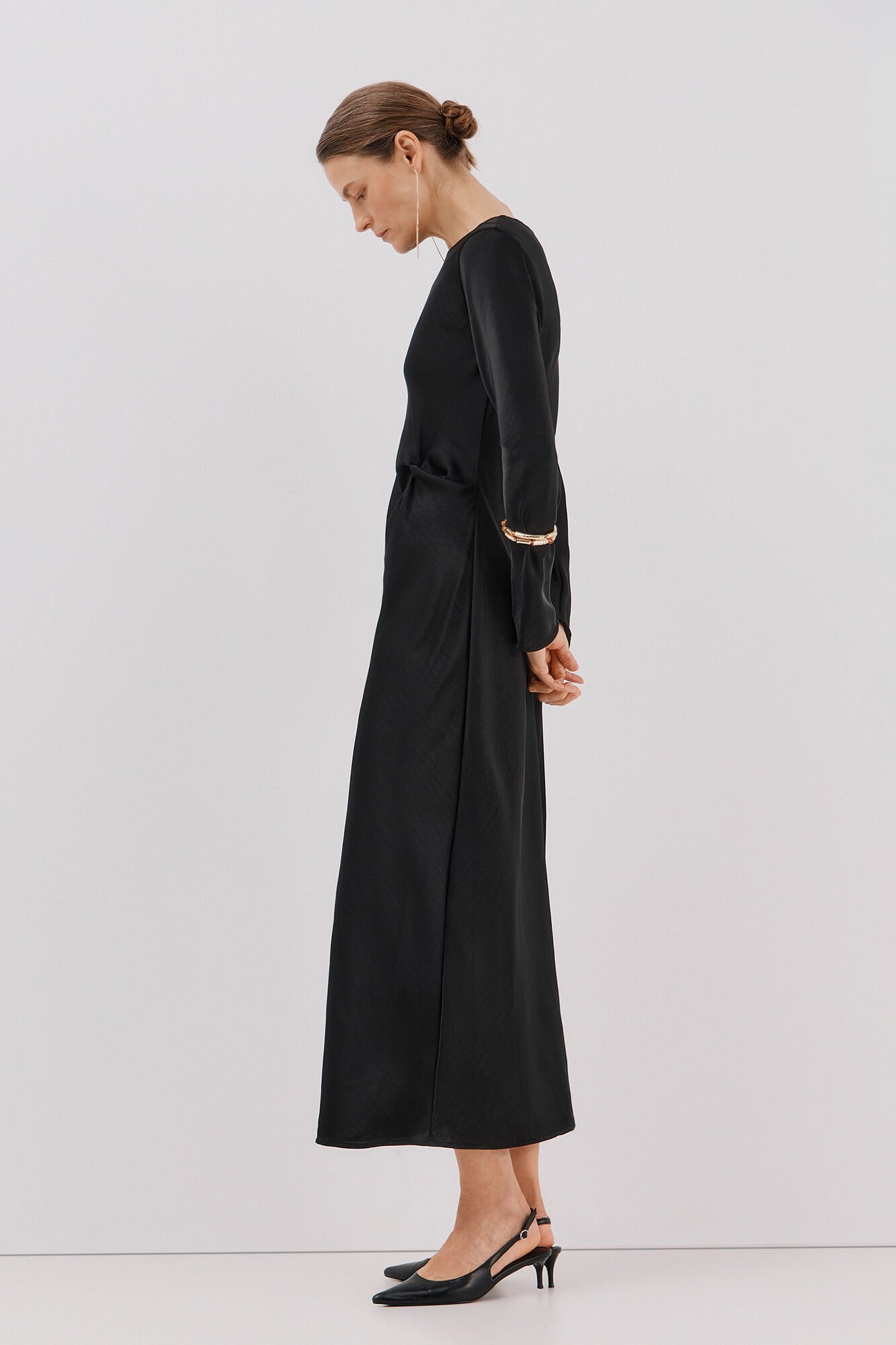 Cortefiel Vestido satinado nudo