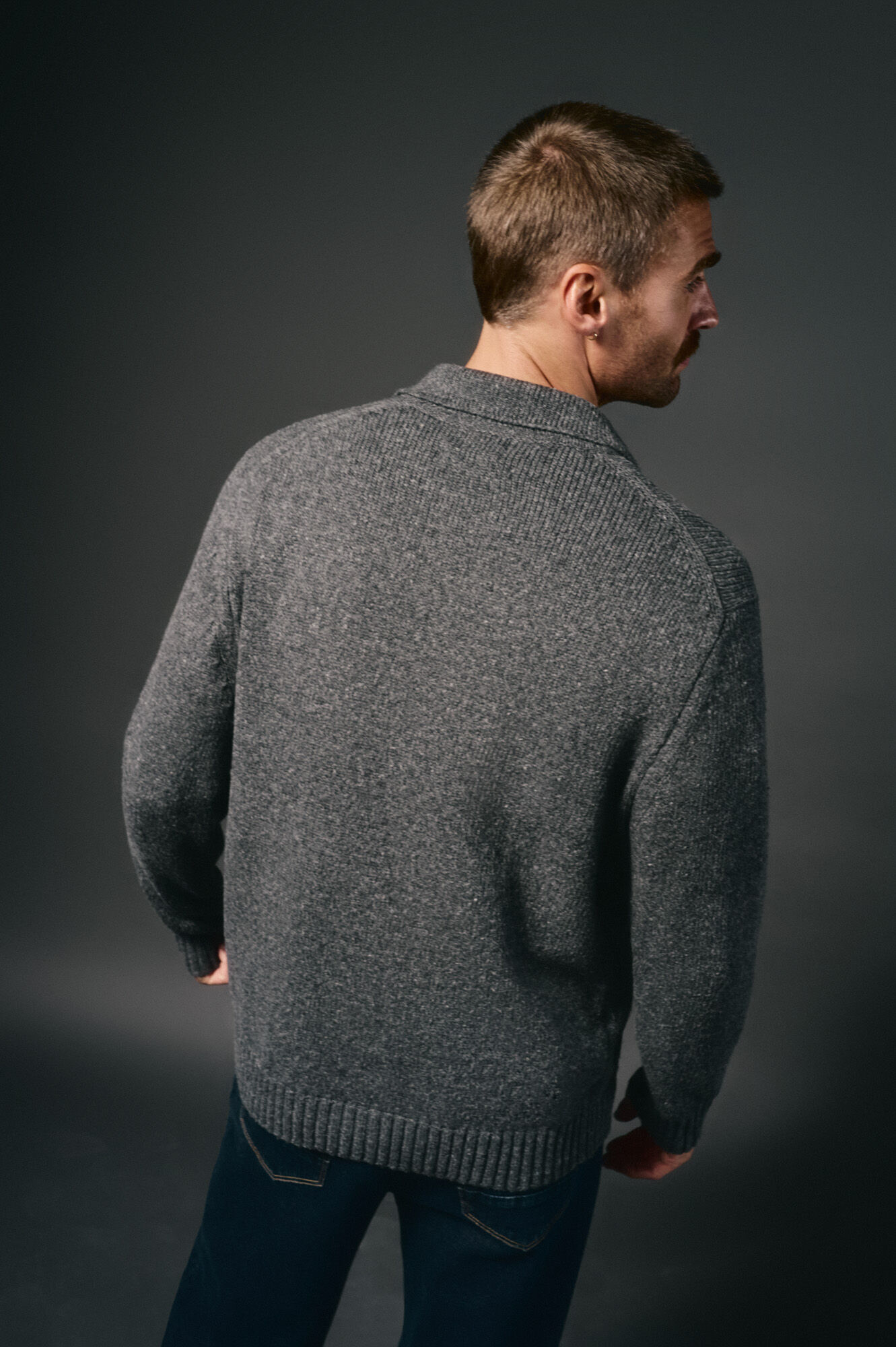 OOTO Casaco de malha bot&otilde;es e dois bolsos Cinzento