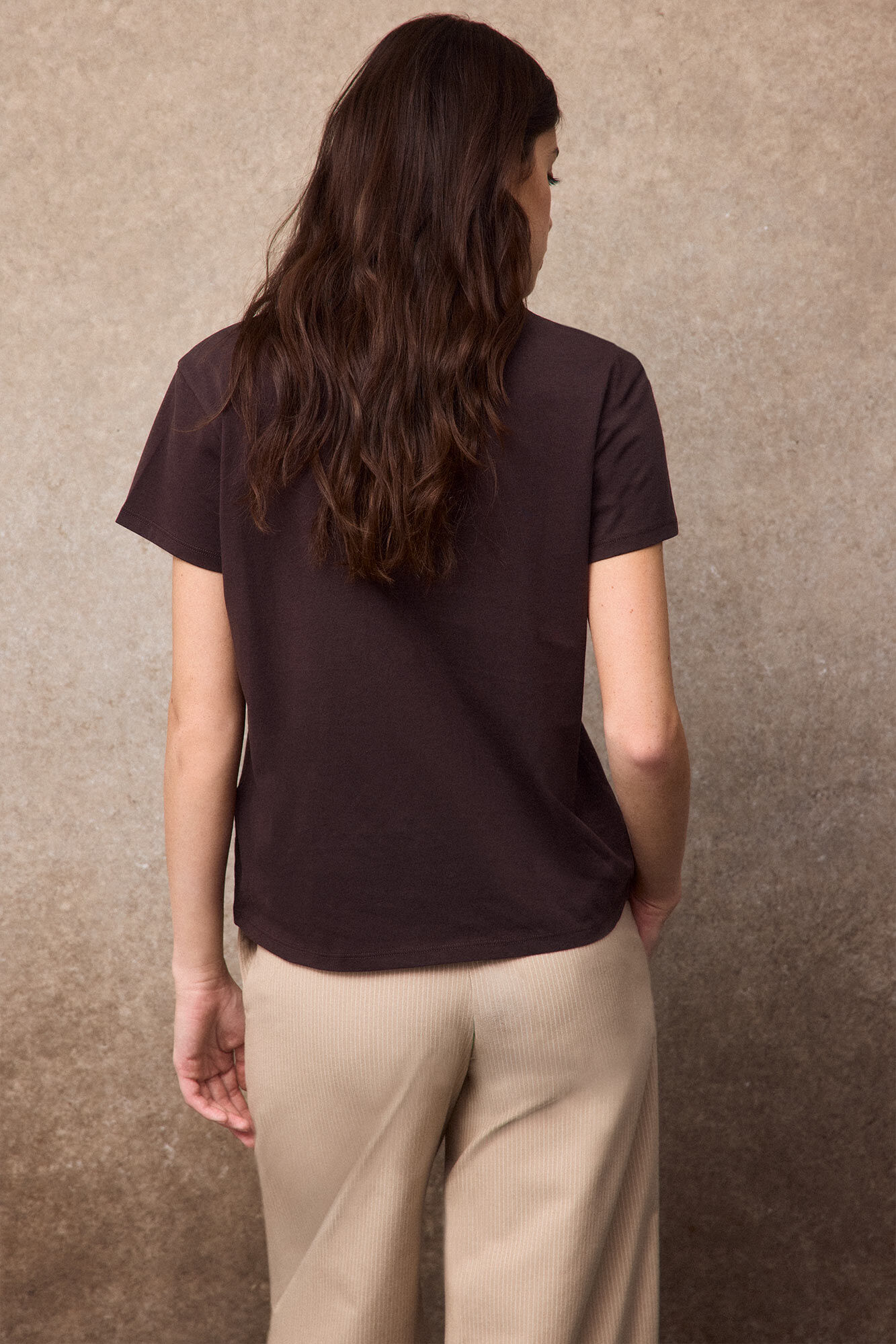 Slowlove Camiseta SlowLove Marr&oacute;n oscuro
