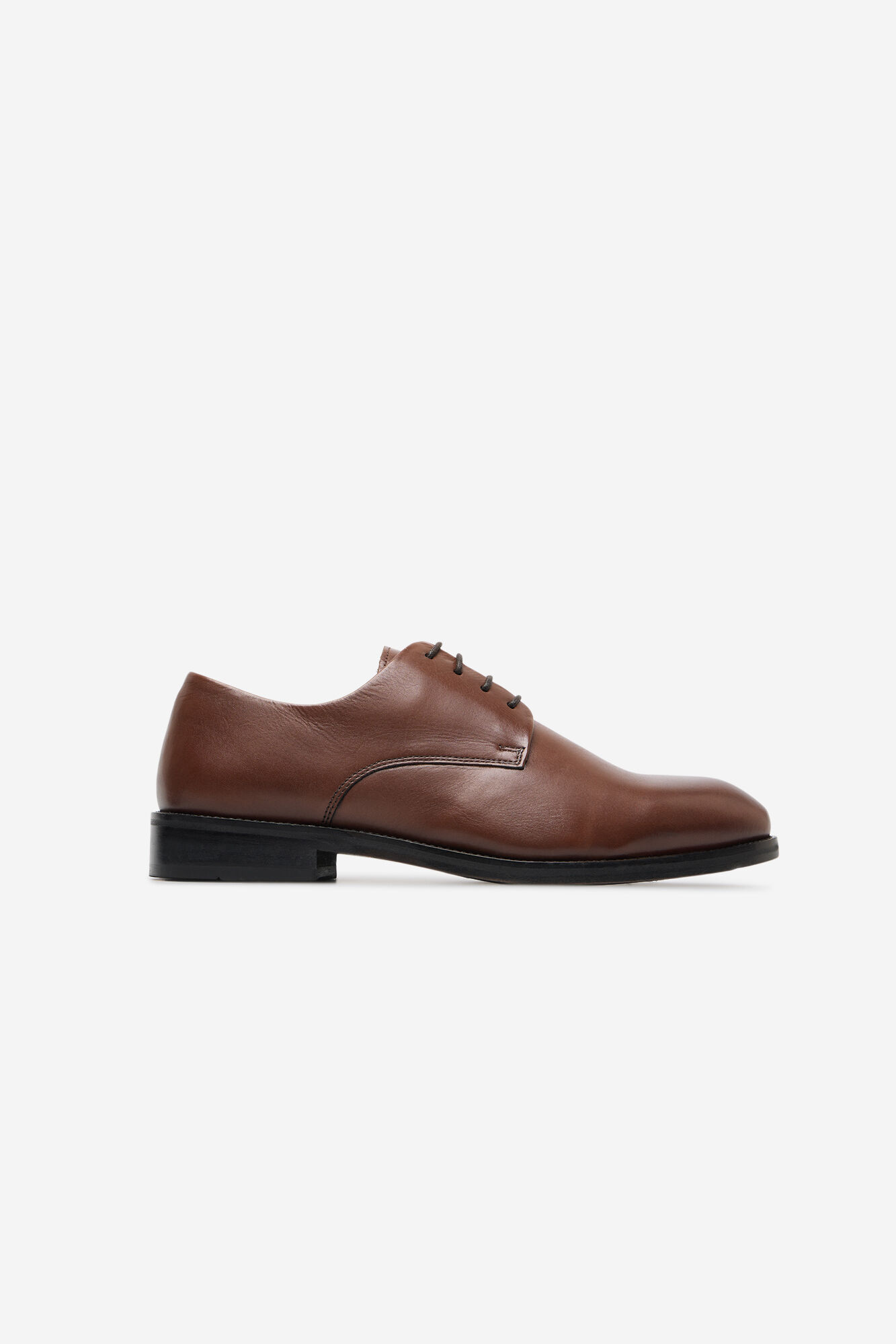 Cortefiel Lace-up dress shoe