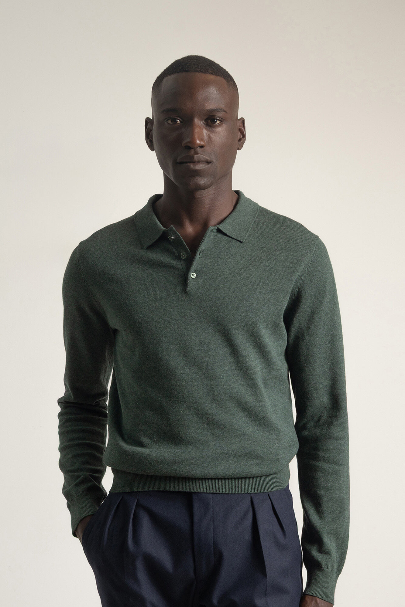 PuroEGO Camisola gola em bico algod&atilde;o