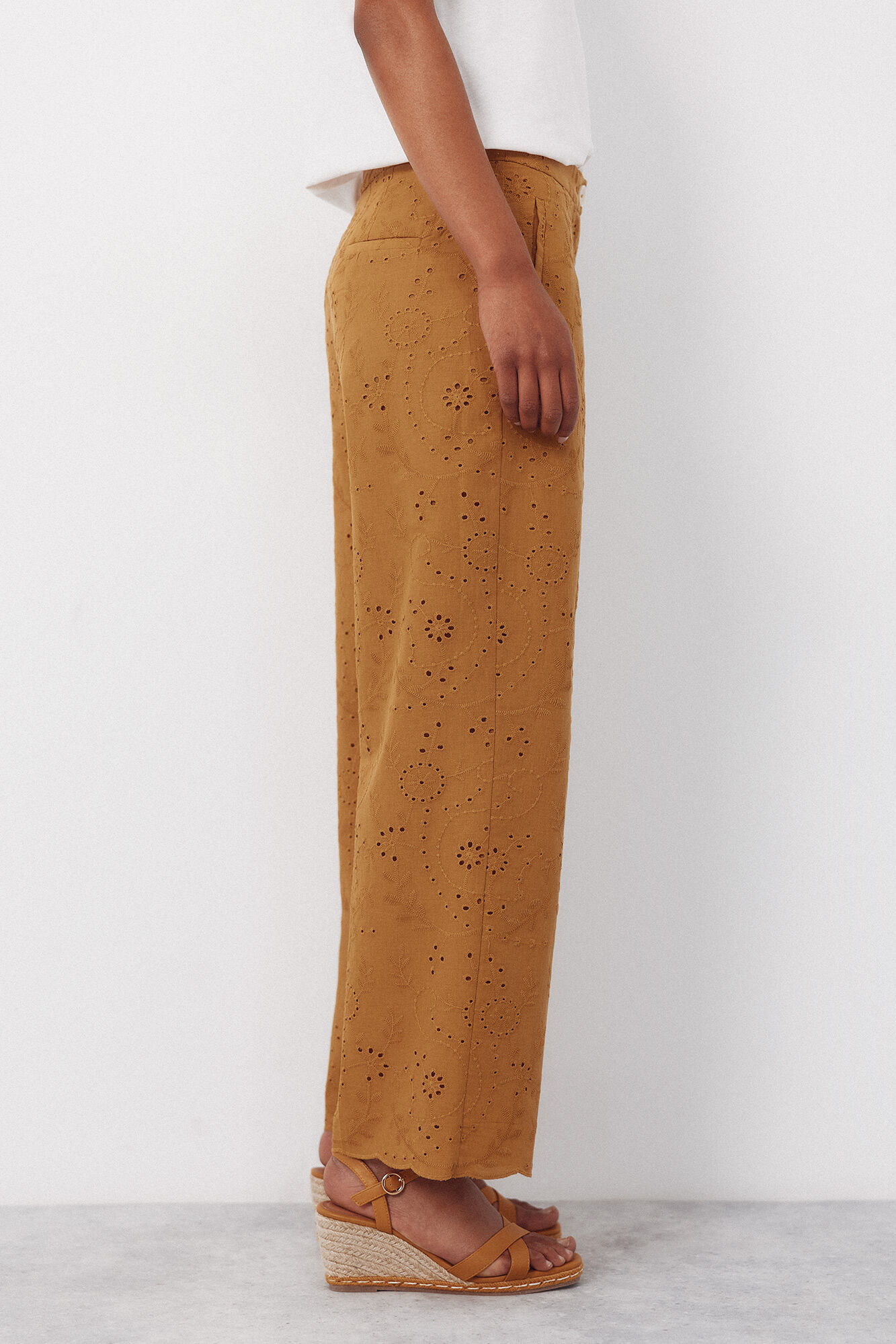 Cortefiel Sangalo trousers Gold