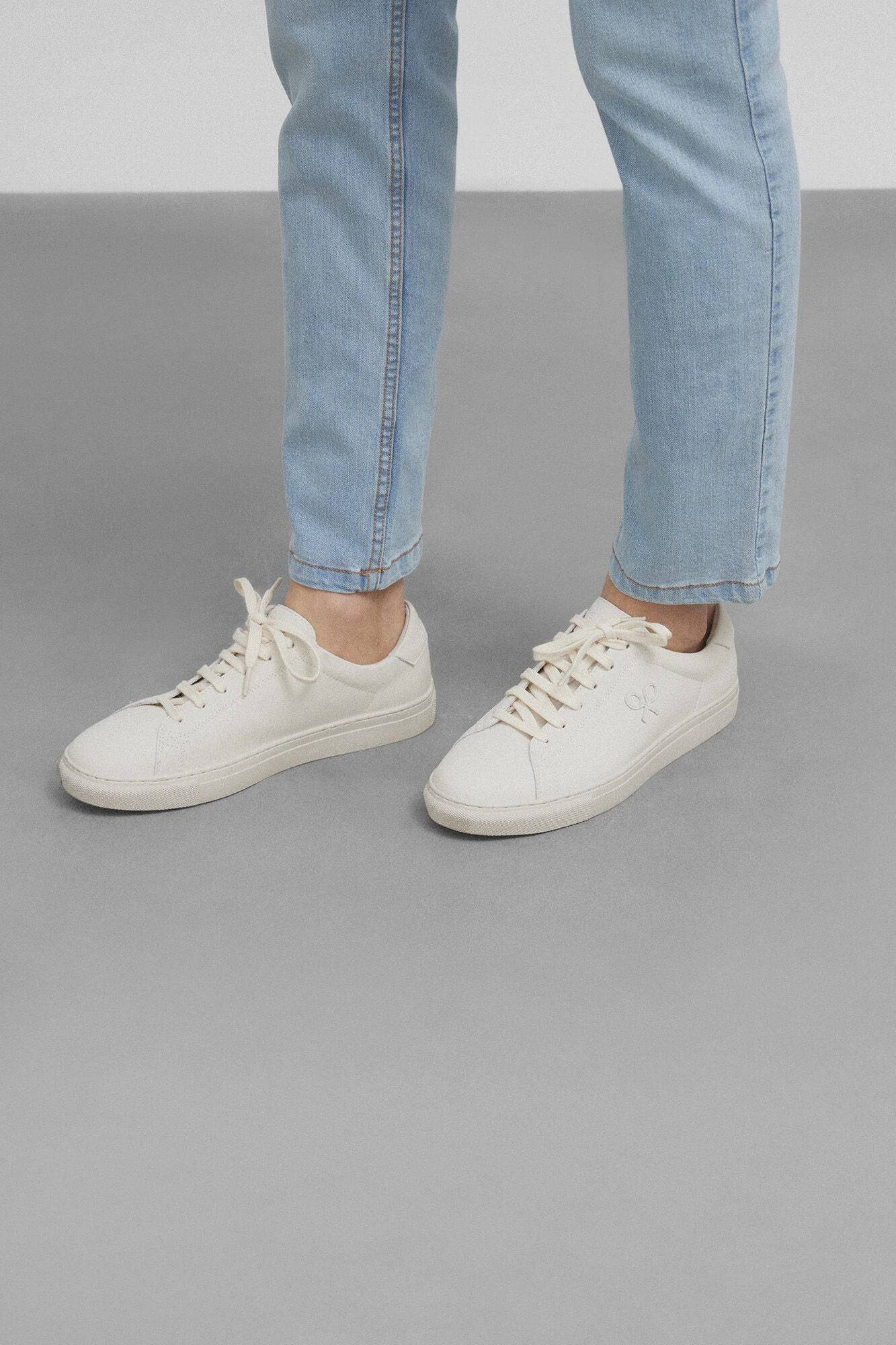 Cual Es La Marca De Las Dos Raquetas Hombre Zapatilla Clasica