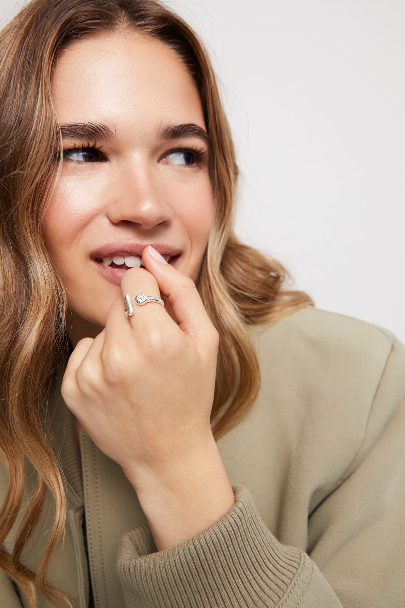 UNOde50 Anillo topacio ba&ntilde;o plata
