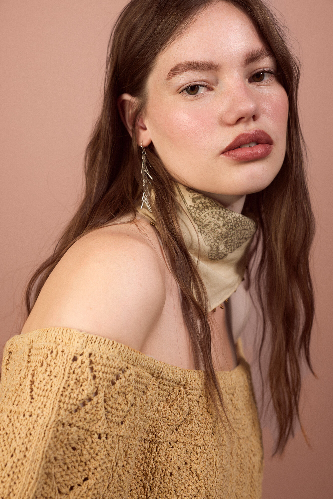 Cortefiel Off-shoulder knitted top Yellow