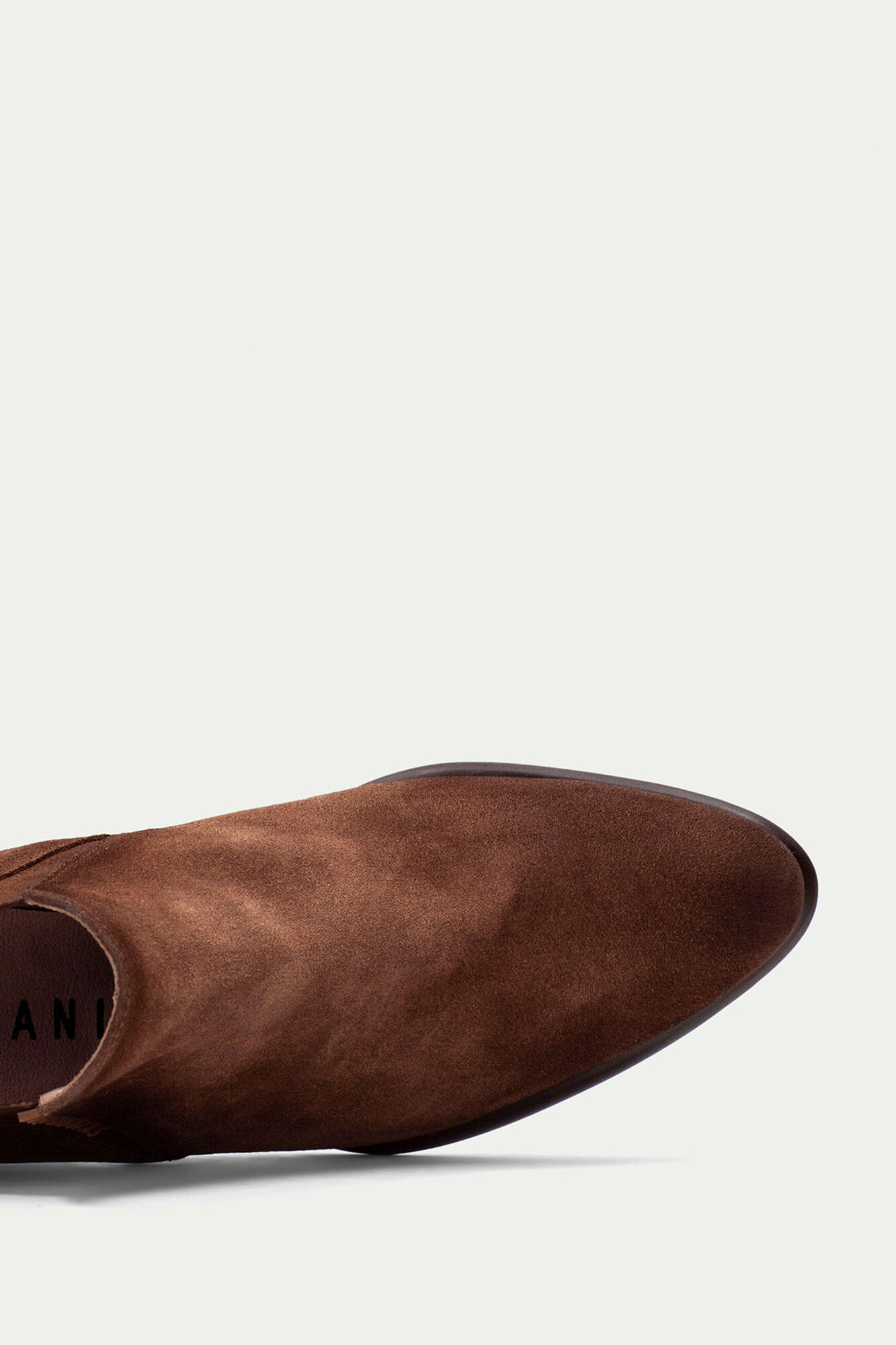 Hispanitas Verona pointed toe Chelsea boot Dark brown