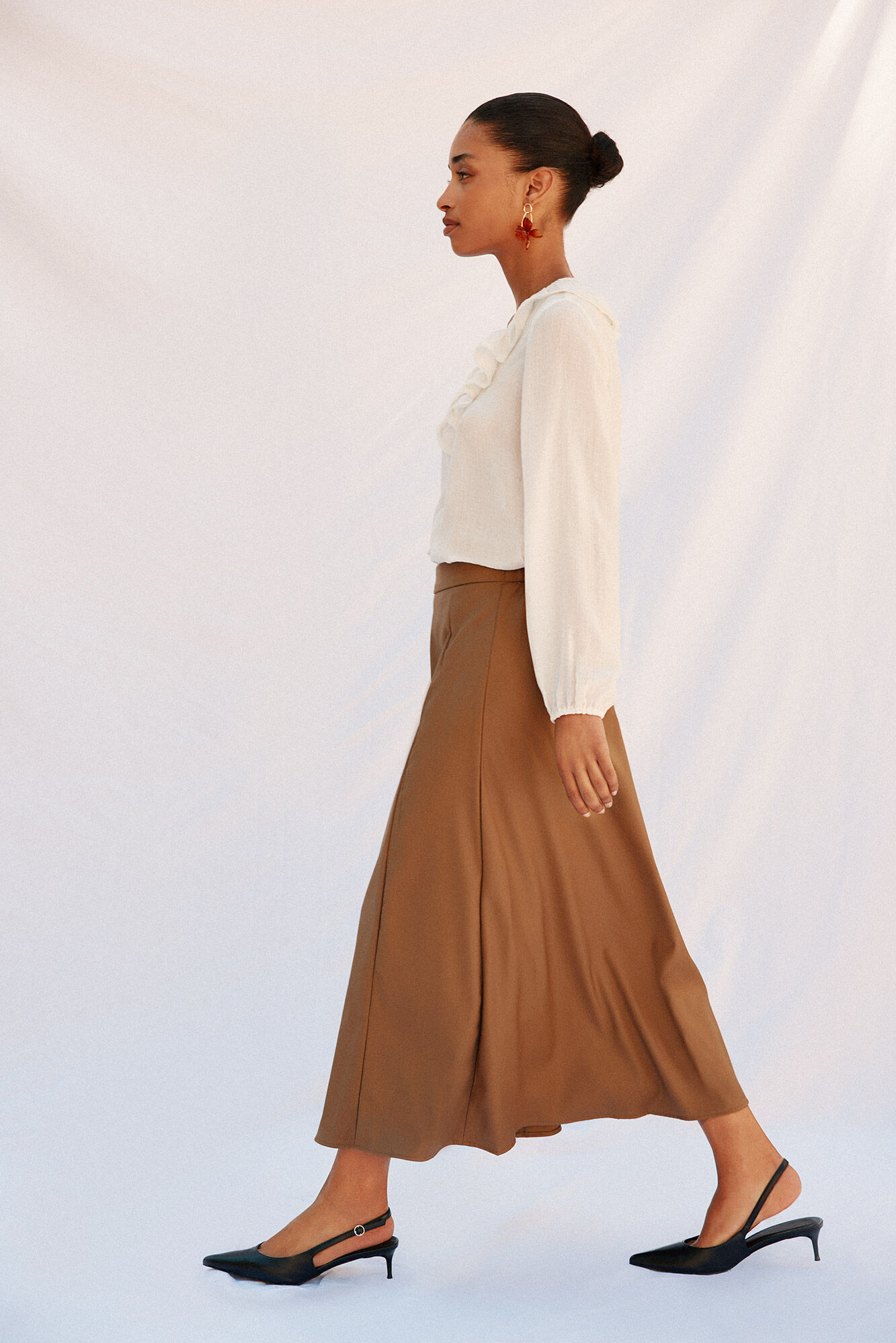 Cortefiel Long skirt cuts Nude