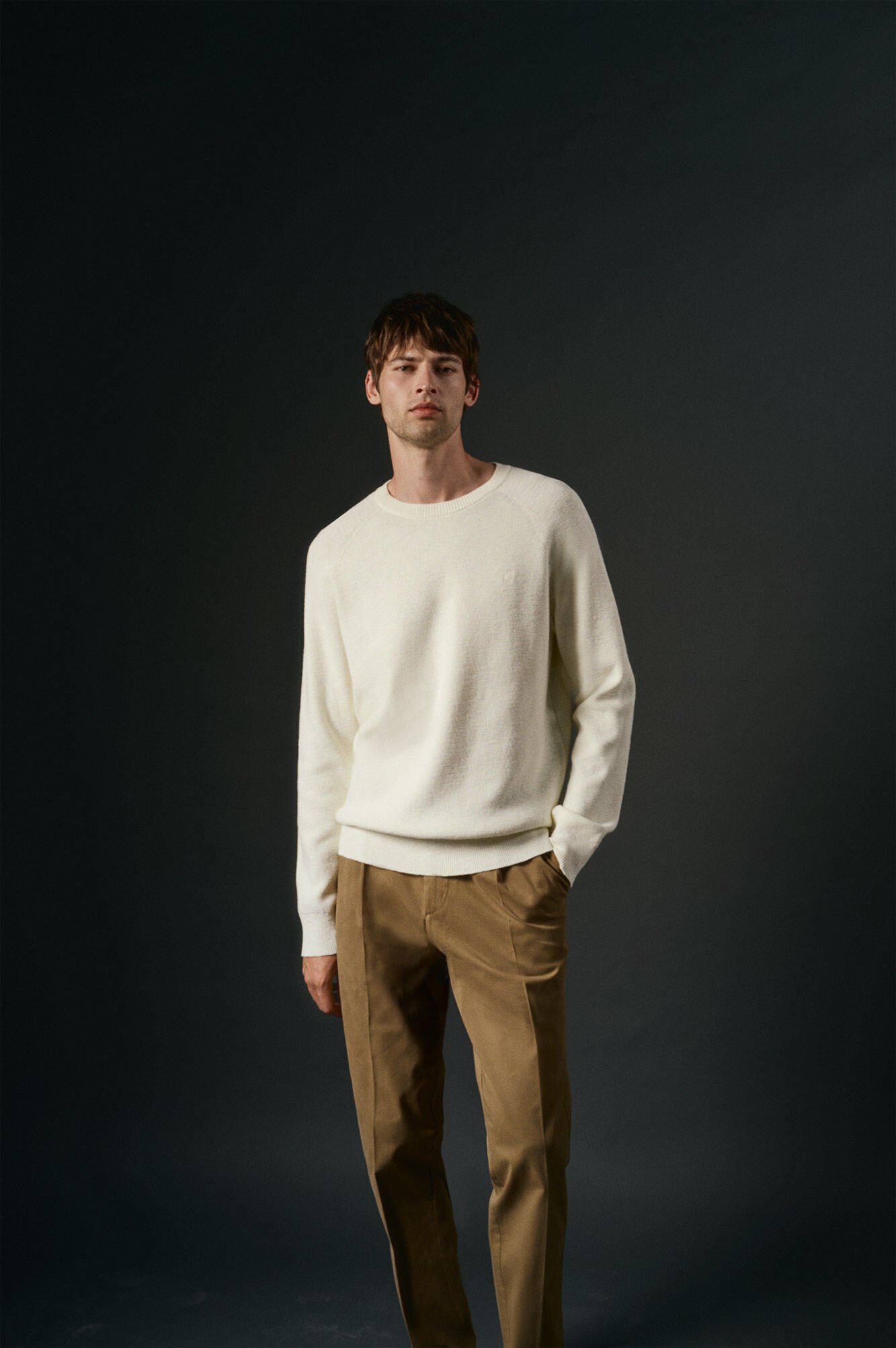 OOTO Su&eacute;ter de gola redonda de algod&atilde;o cru  Branco