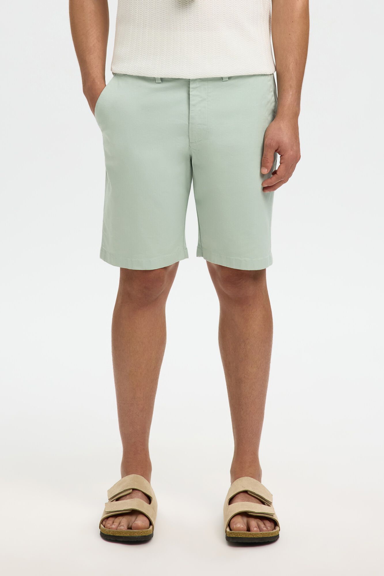 Selected Bermuda tipo chino