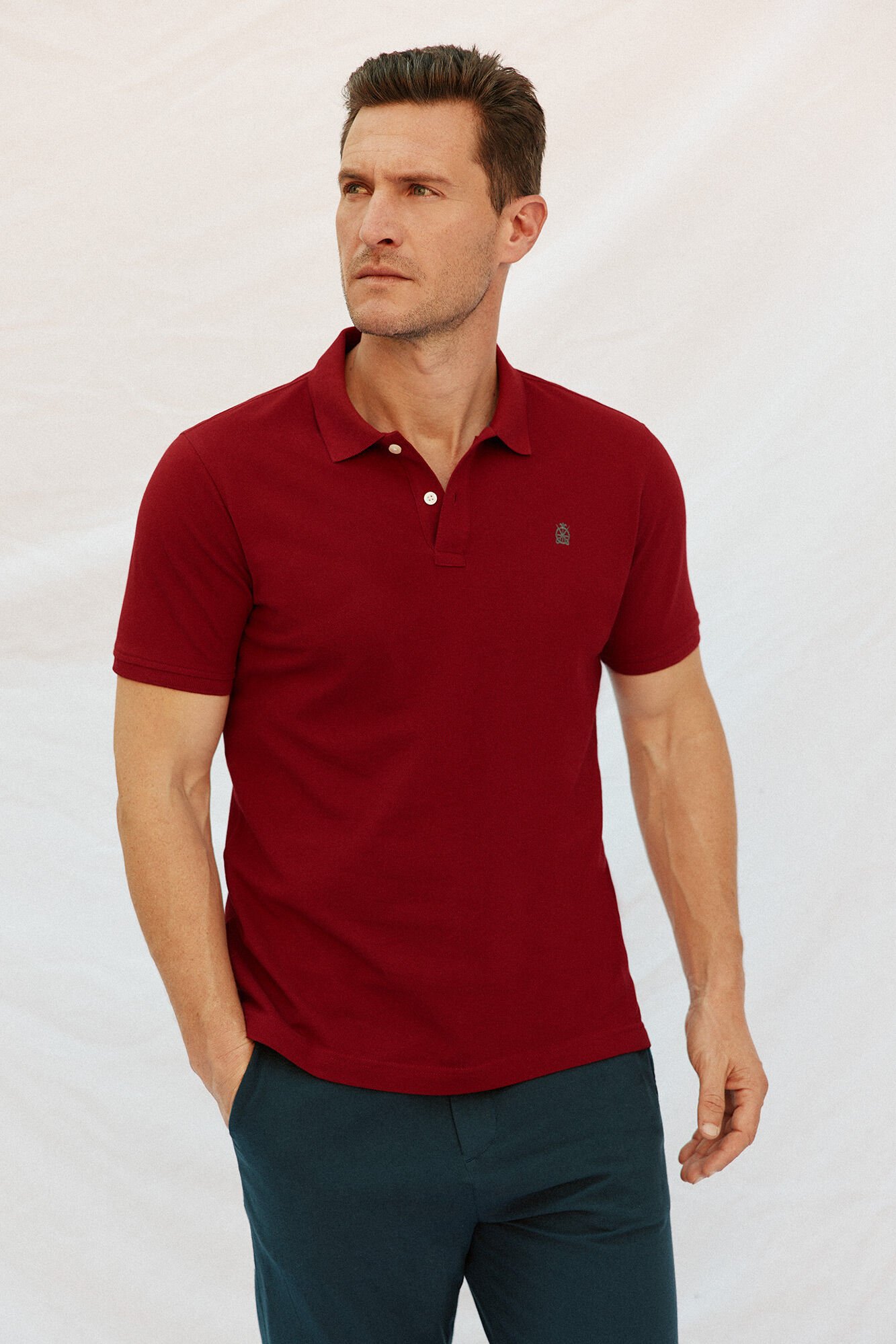 Cortefiel Essential slim polo shirt Maroon