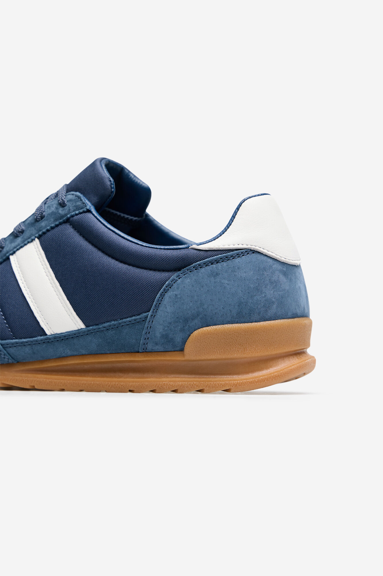 Cortefiel Leather and textile sneaker Blue