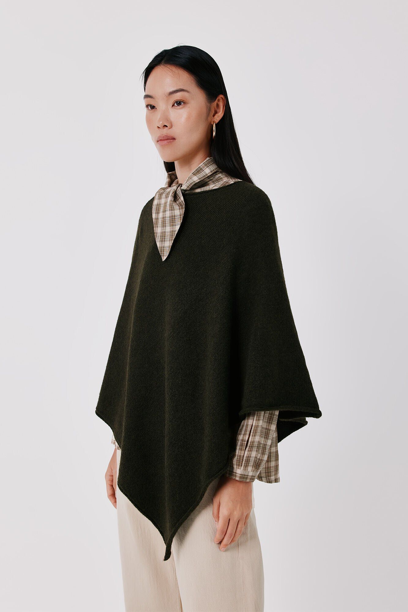 Cortefiel Poncho tacto suave Kaki