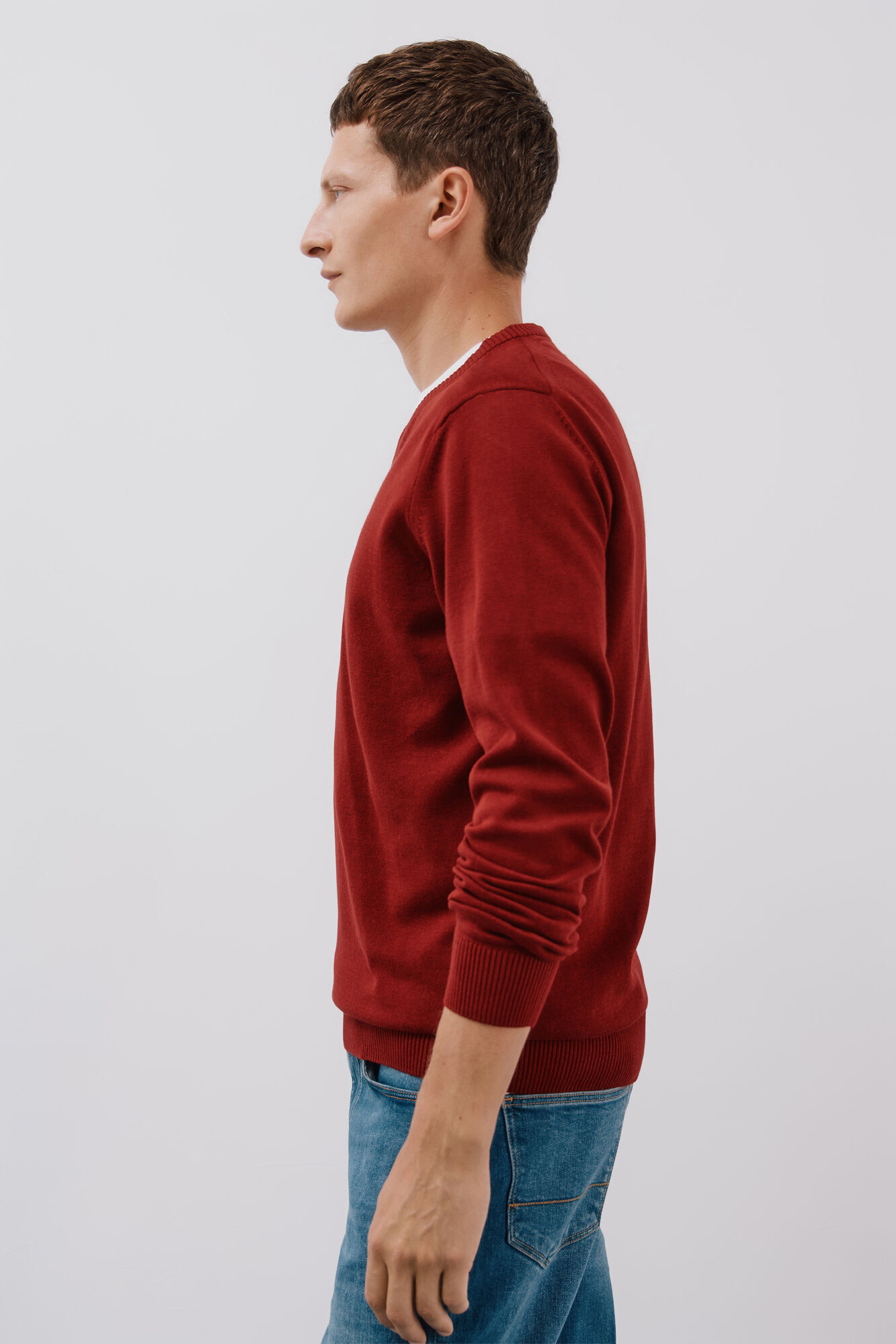 Cortefiel Fine jersey-knit cotton v neck jersey Maroon