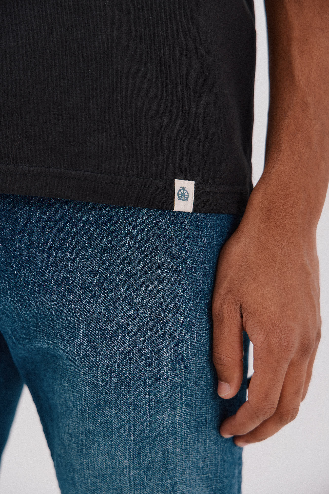 Cortefiel Basic T-shirt Black