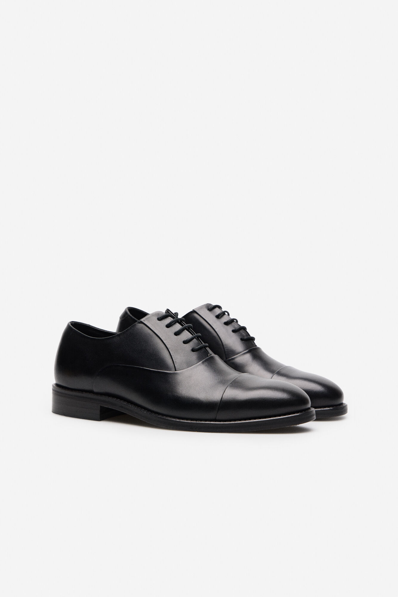 Cortefiel Lace-up dress shoe Black