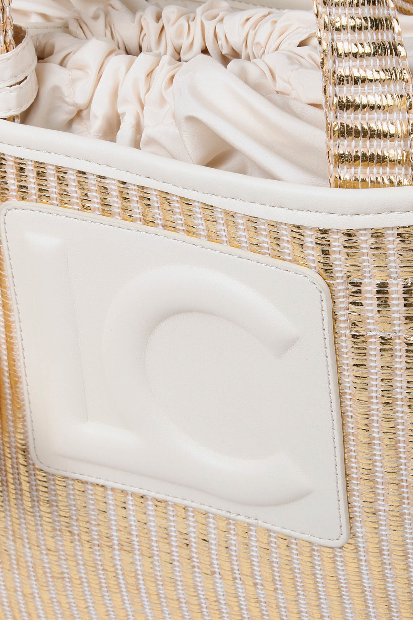 Lola Casademunt Cesto pequeno efeito r&aacute;fia met&aacute;lico Dourado