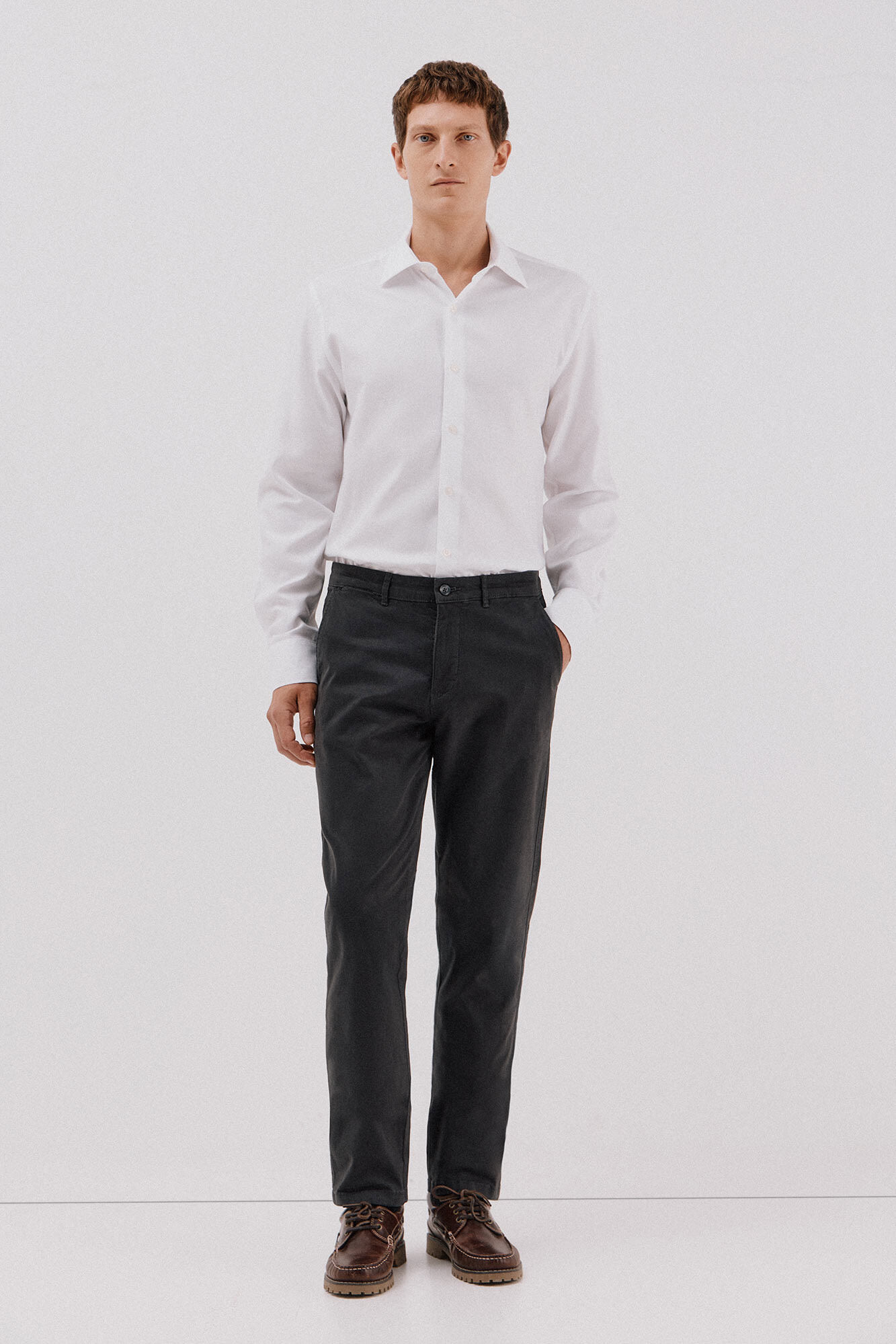 Cortefiel Camisa social de sarja f&aacute;cil de passar Branco