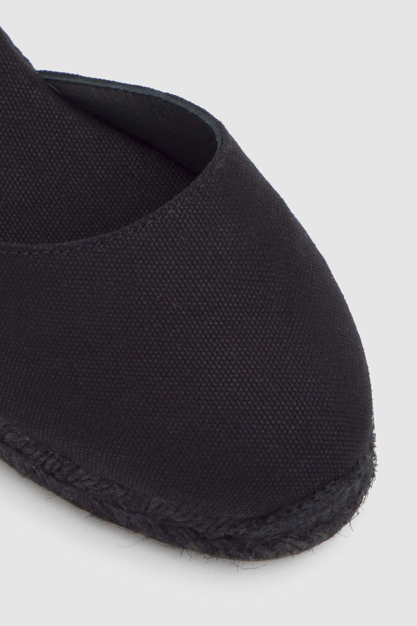 Casta&ntilde;er Alpercata cunha de juta tingida Preto