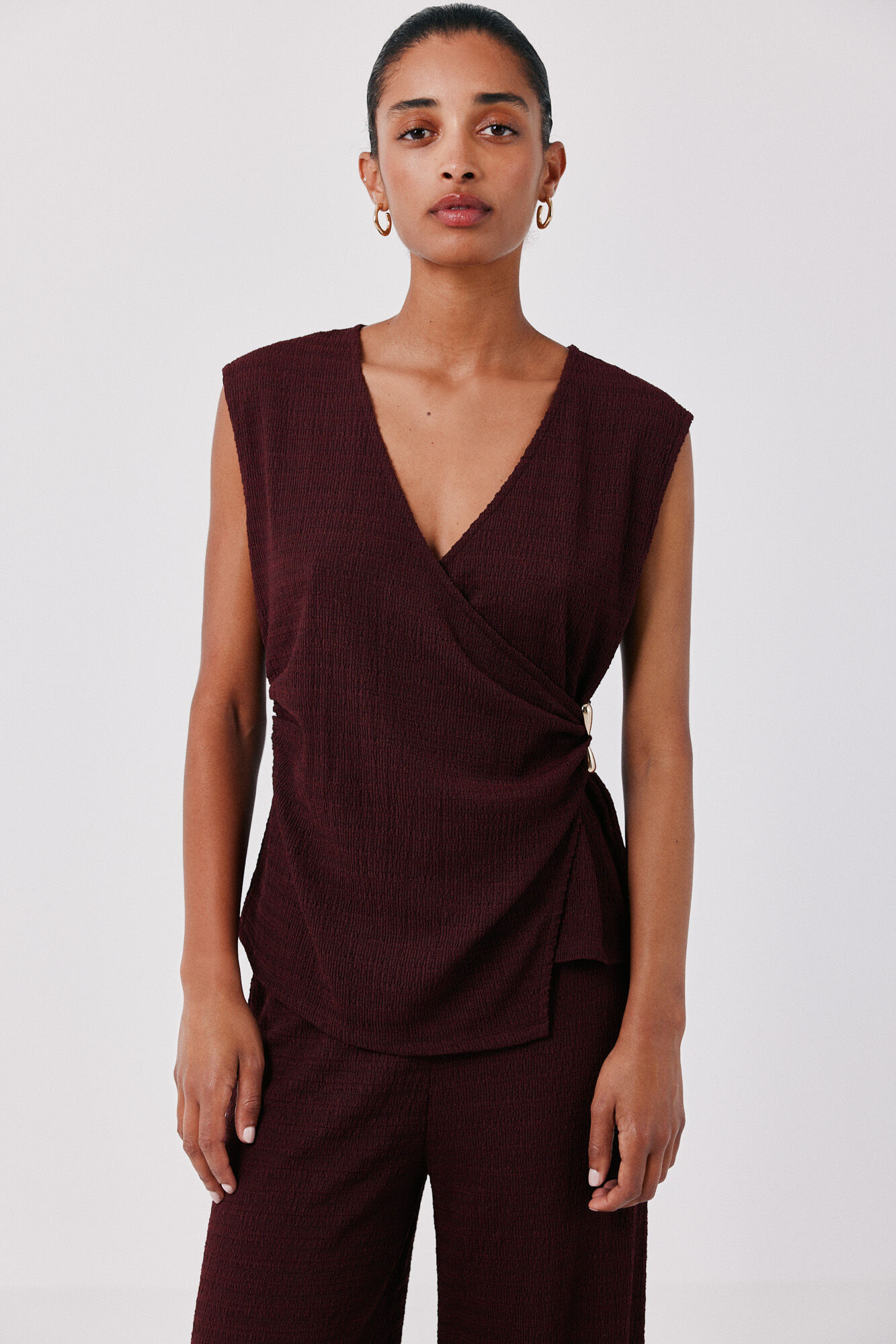 Cortefiel Top broche