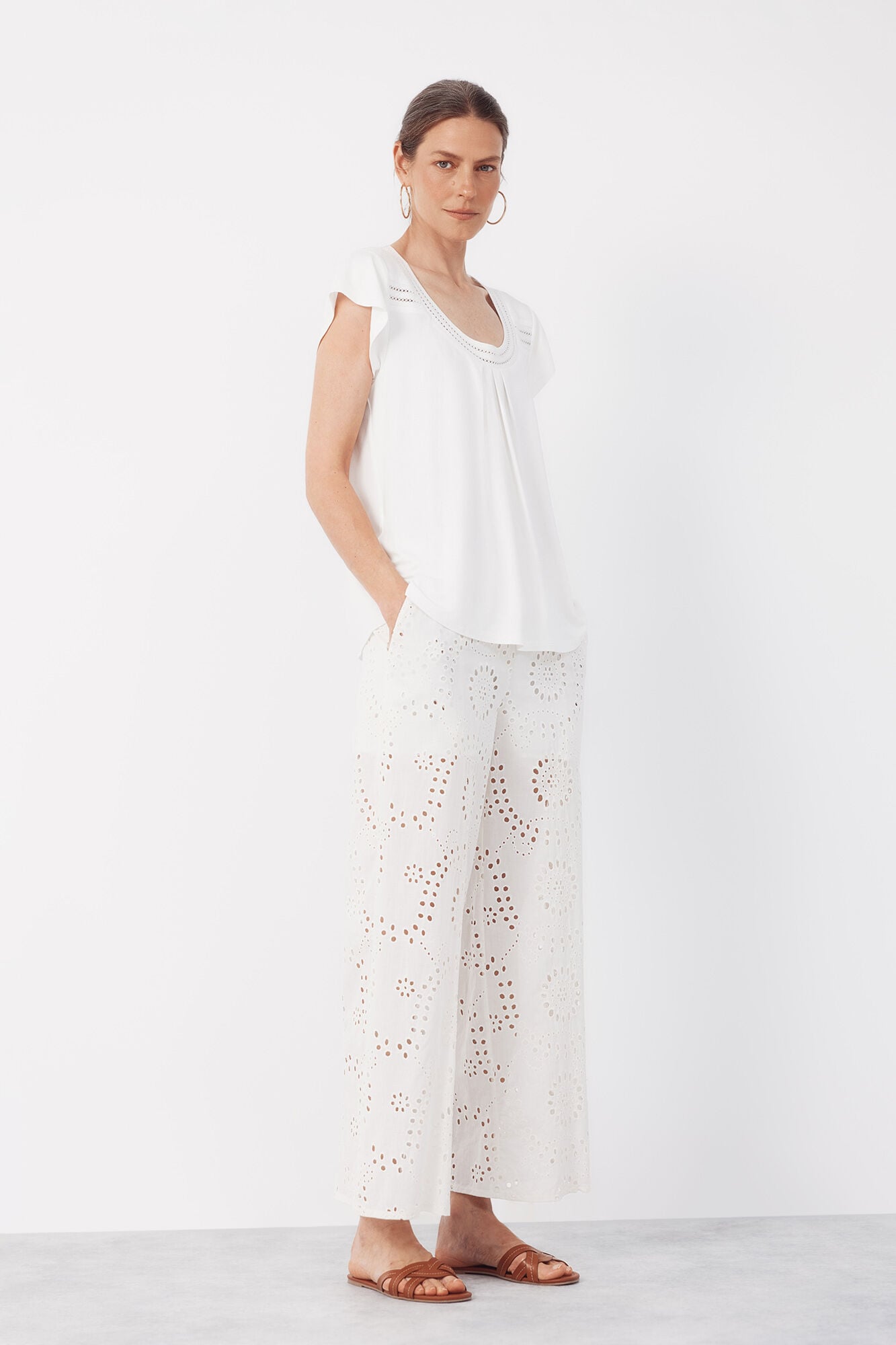 Cortefiel Embroidered women's trousers