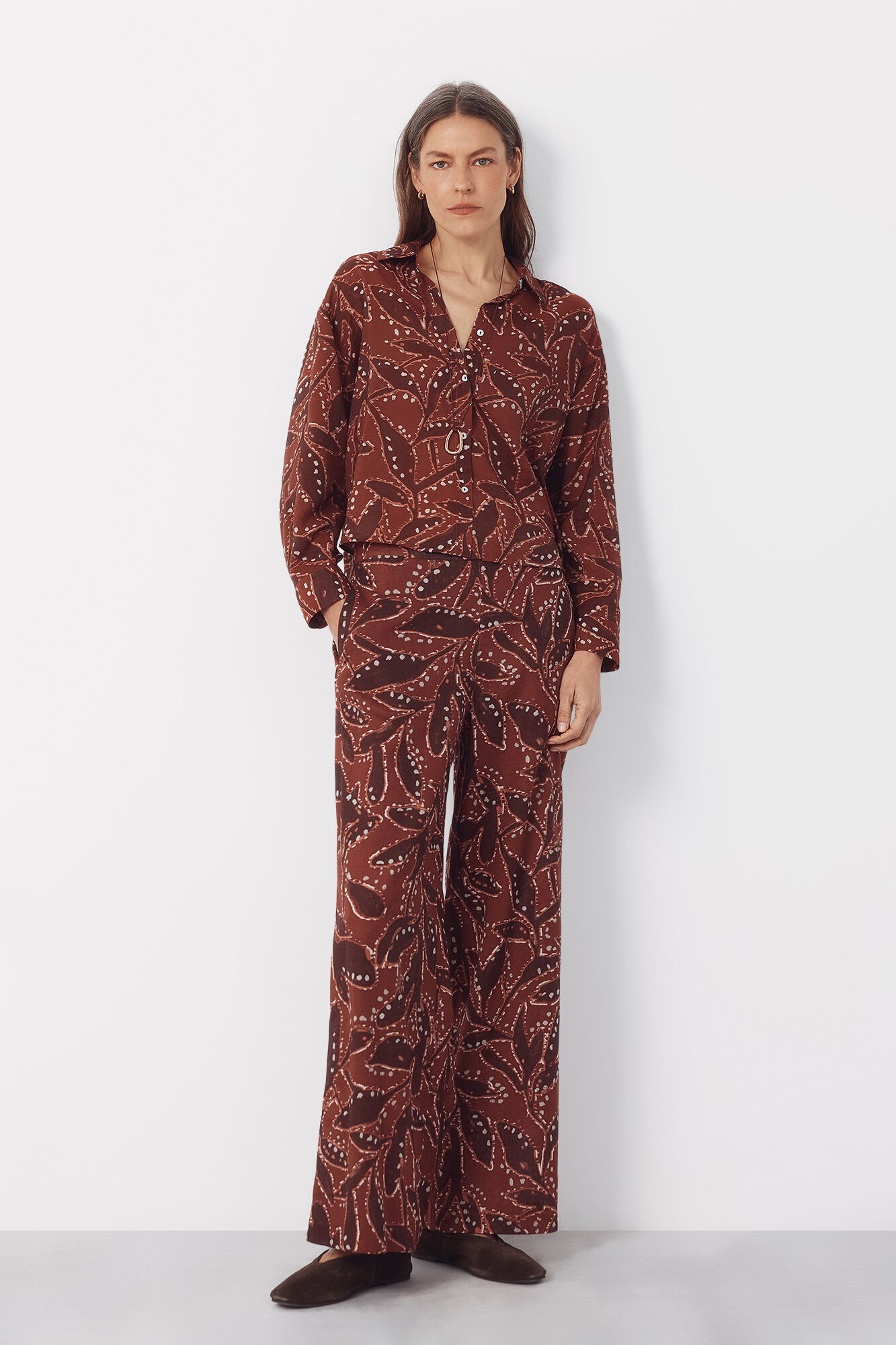 Cortefiel Printed linen trousers Nude