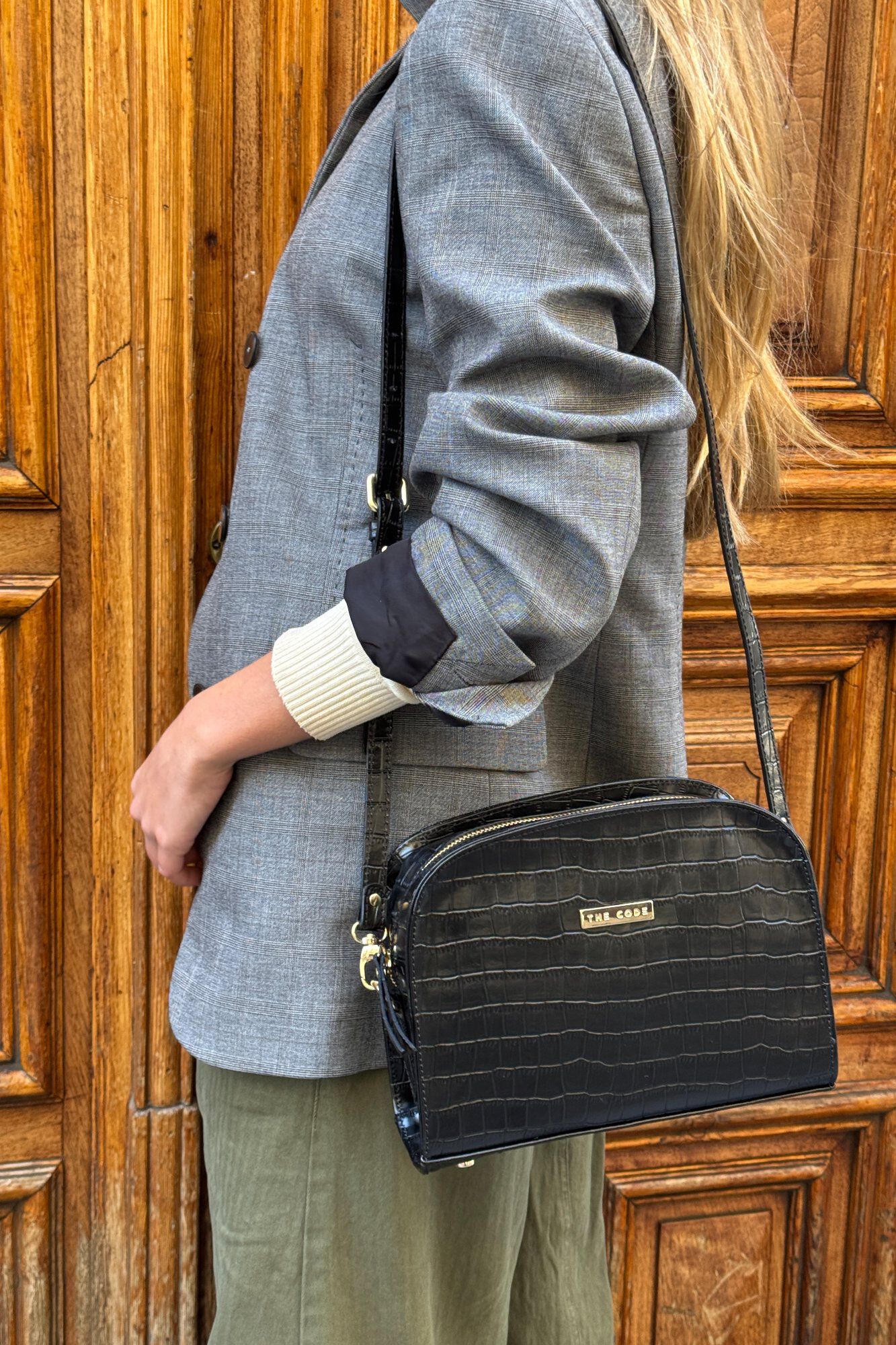 The Code Bolsa tiracolo Cassandra preta