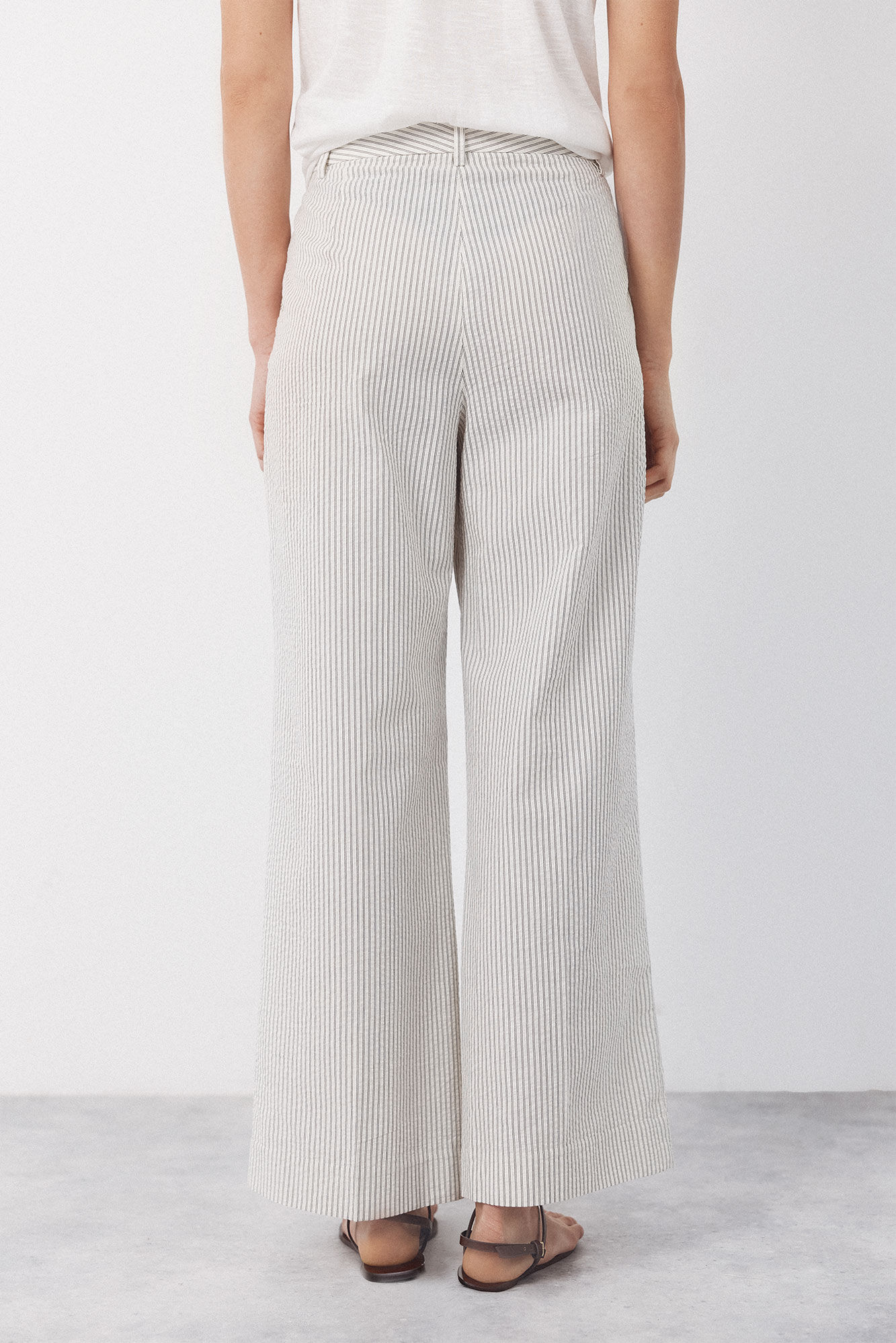 Cortefiel Seersucker striped trousers Printed white