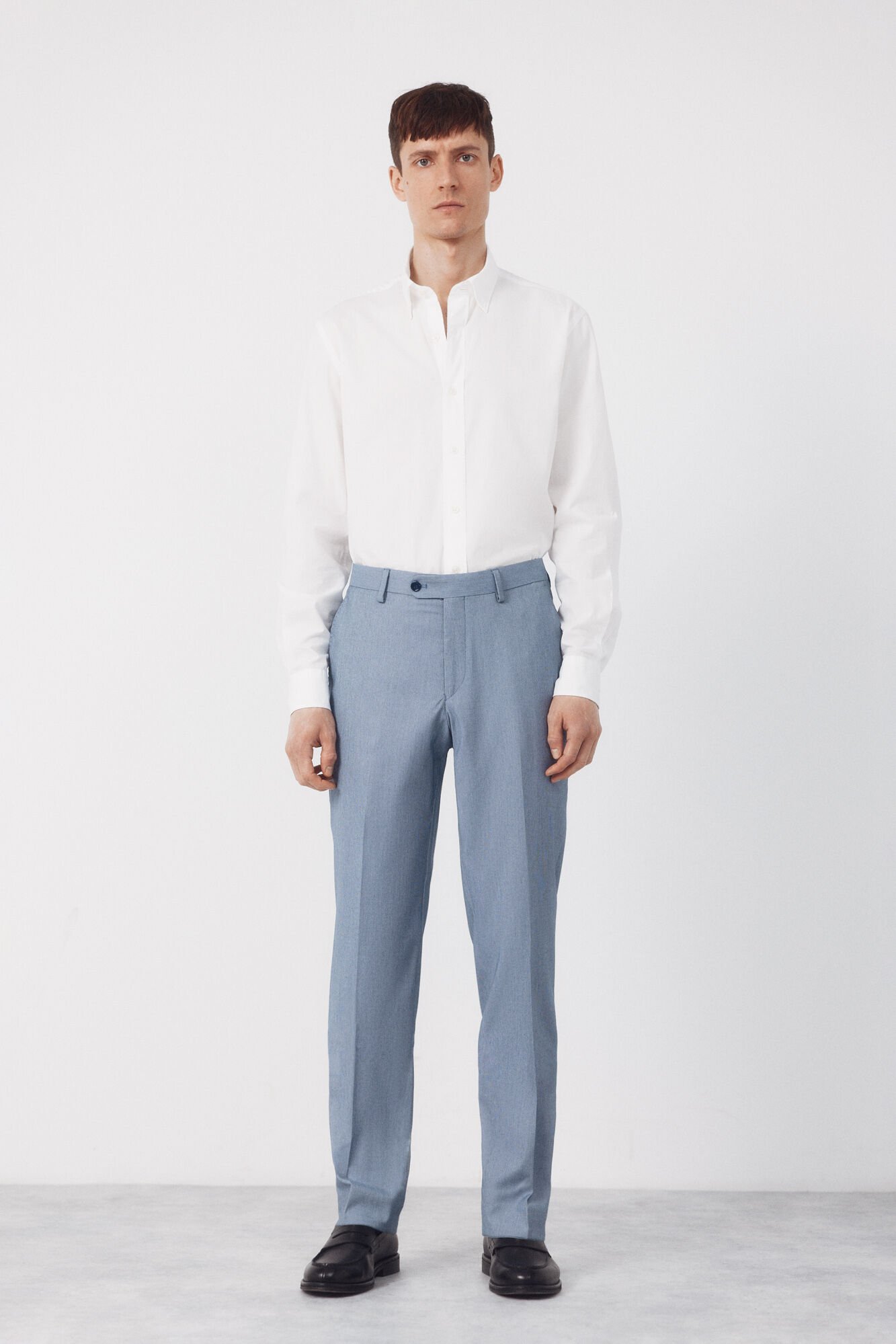 Cortefiel Cal&ccedil;as serrilhadas azuis do s&eacute;culo XXI