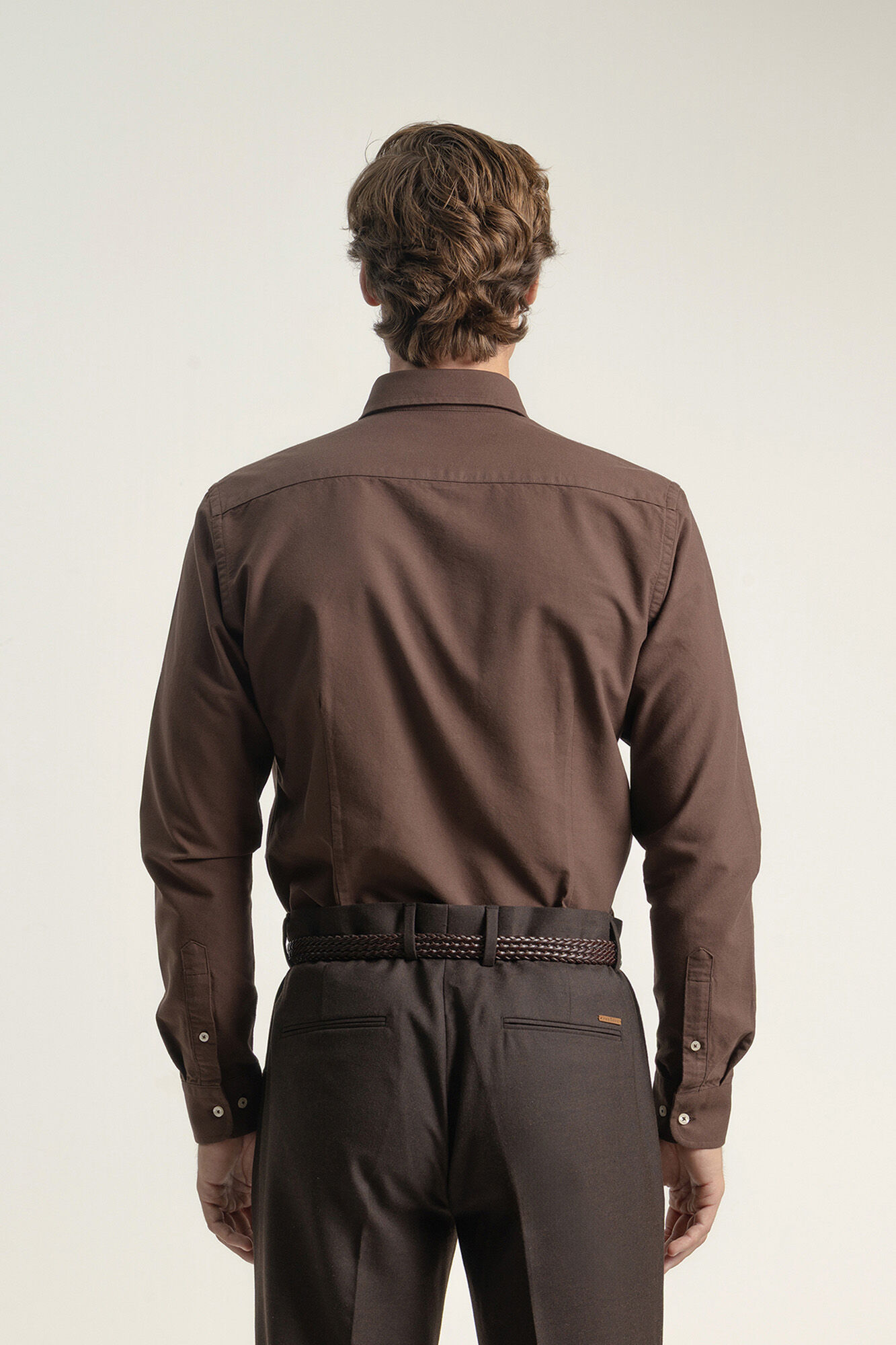 PuroEGO Camisa oxford de algod&atilde;o slim fit Castanho