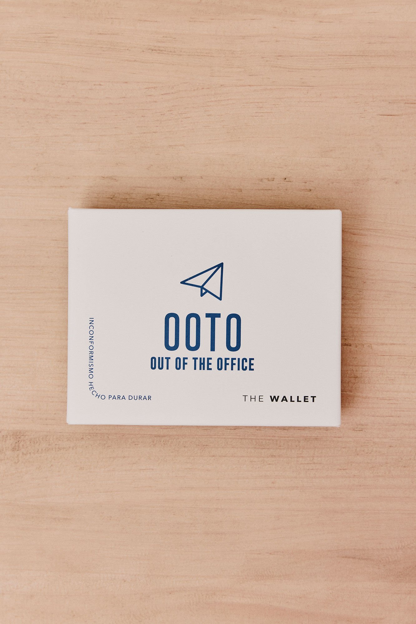 OOTO Porta-cart&otilde;es em pele