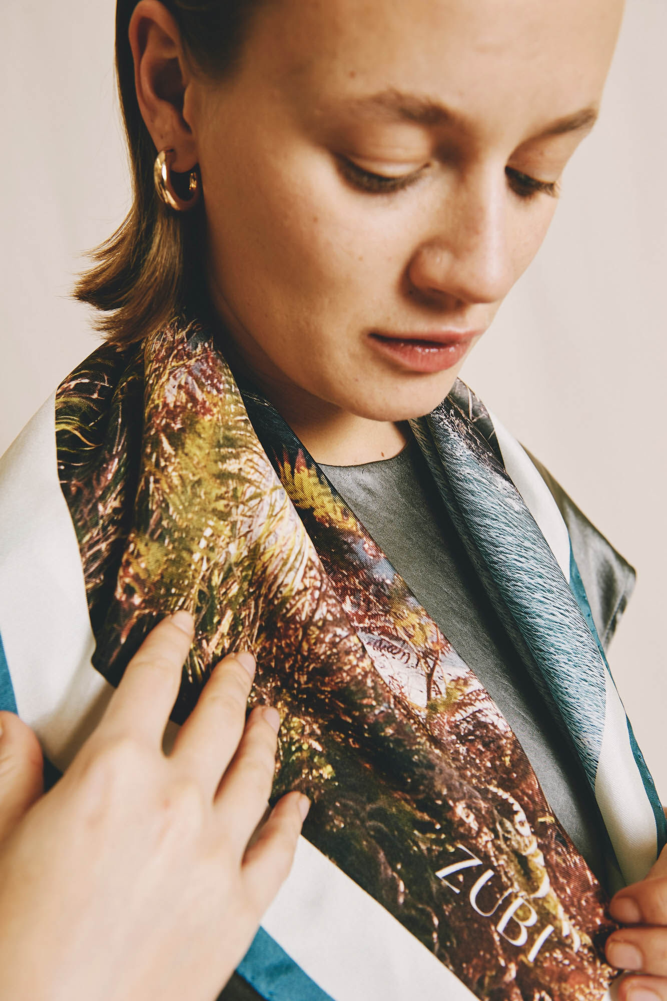 Zubi Len&ccedil;o de seda pragaira 65 x 65