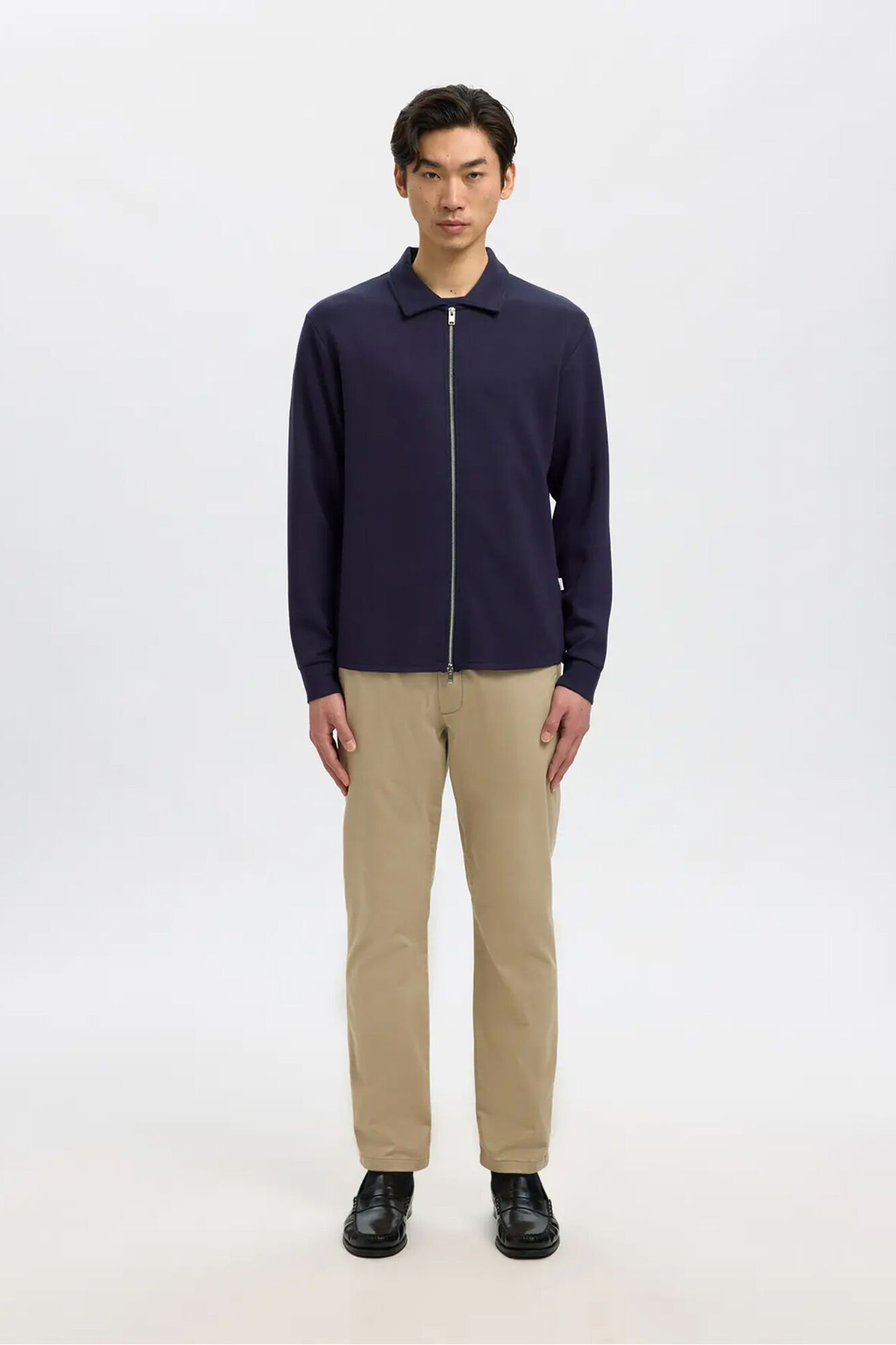 Selected Pantal&oacute;n chino Slim Fit confeccionado con algod&oacute;n org&aacute;nico