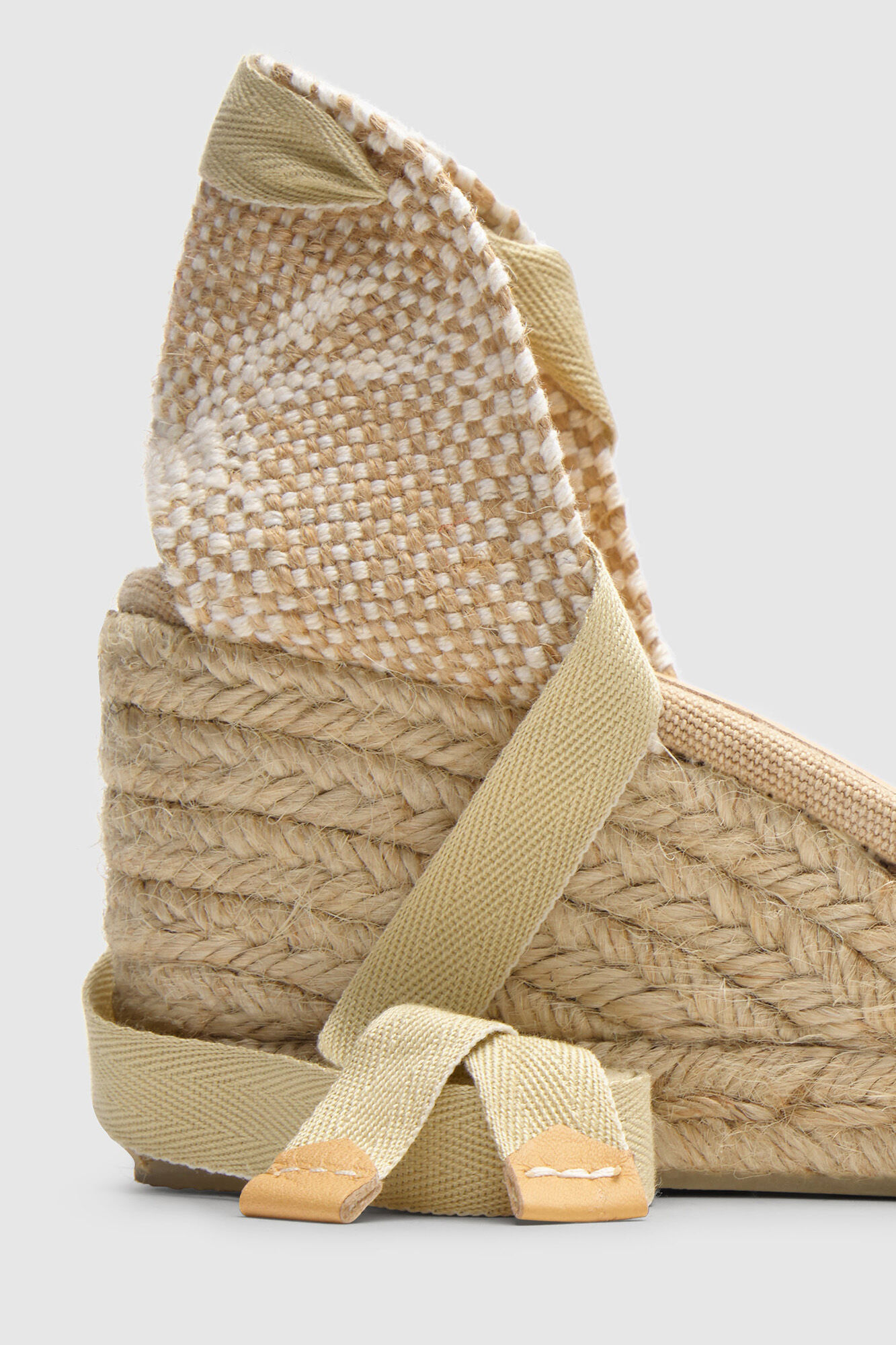 Casta&ntilde;er Carina alpargata Castanho