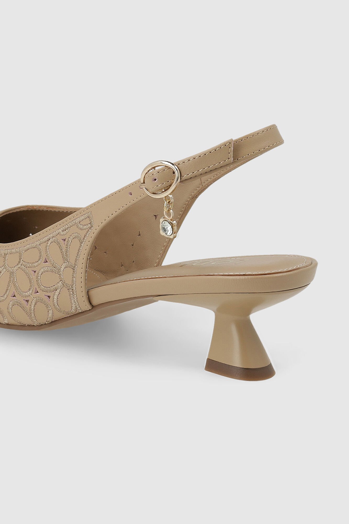 Lodi Sapatos de salto abertos atr&aacute;s em pele Tostado