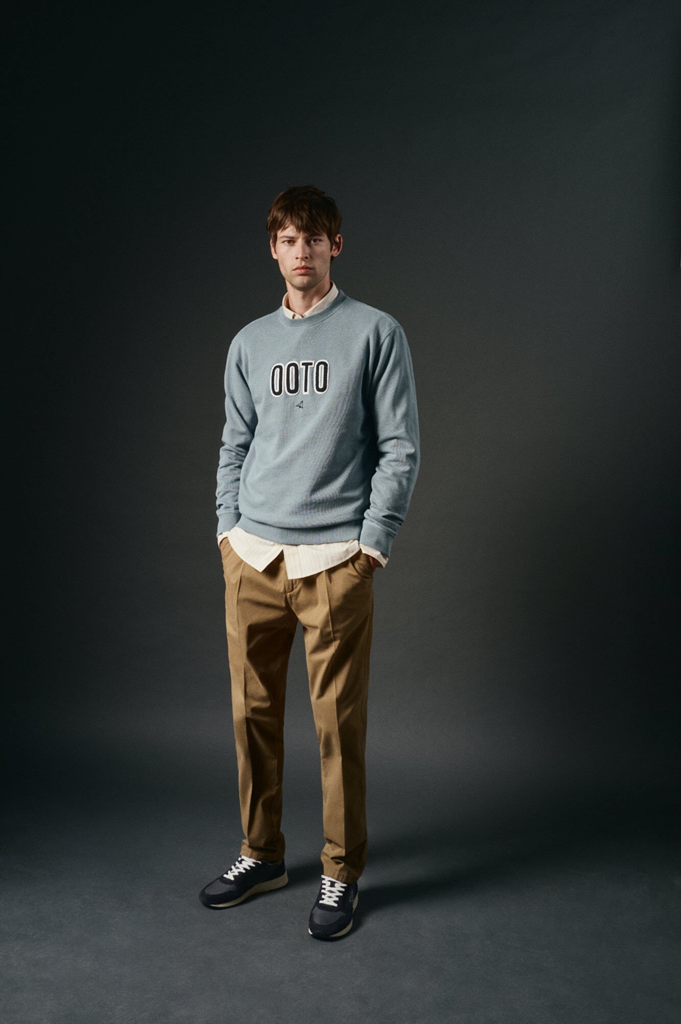 OOTO Pantal&oacute;n chino pinzas