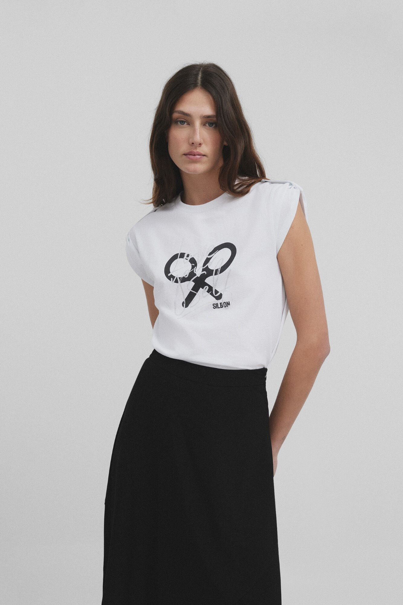 Silbon Women's roll-out sleeve T-shirt  White