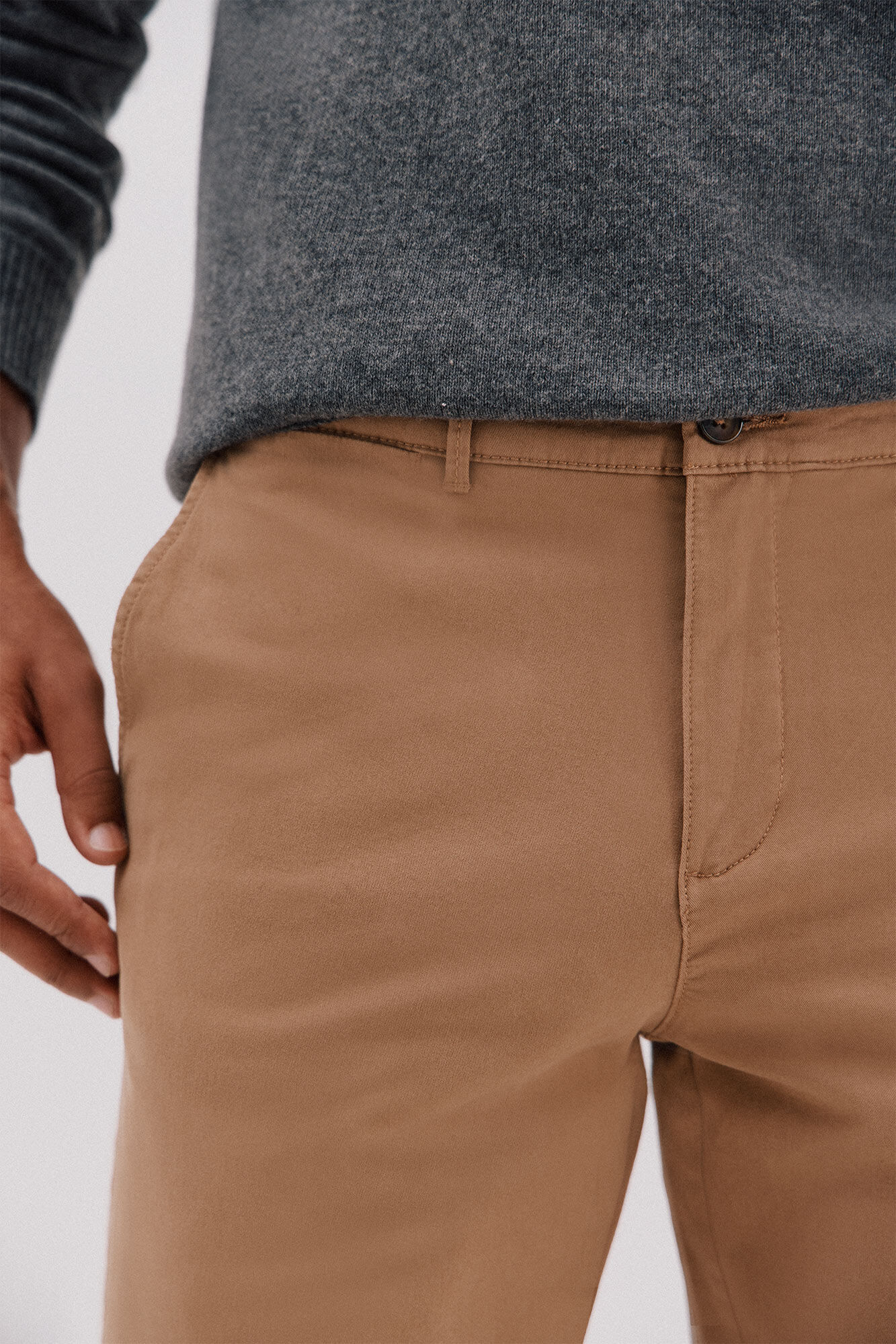 Cortefiel Regular fit chinos Camel