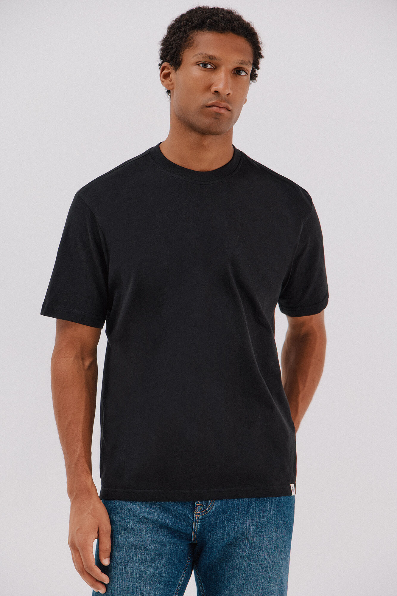 Cortefiel Basic T-shirt Black