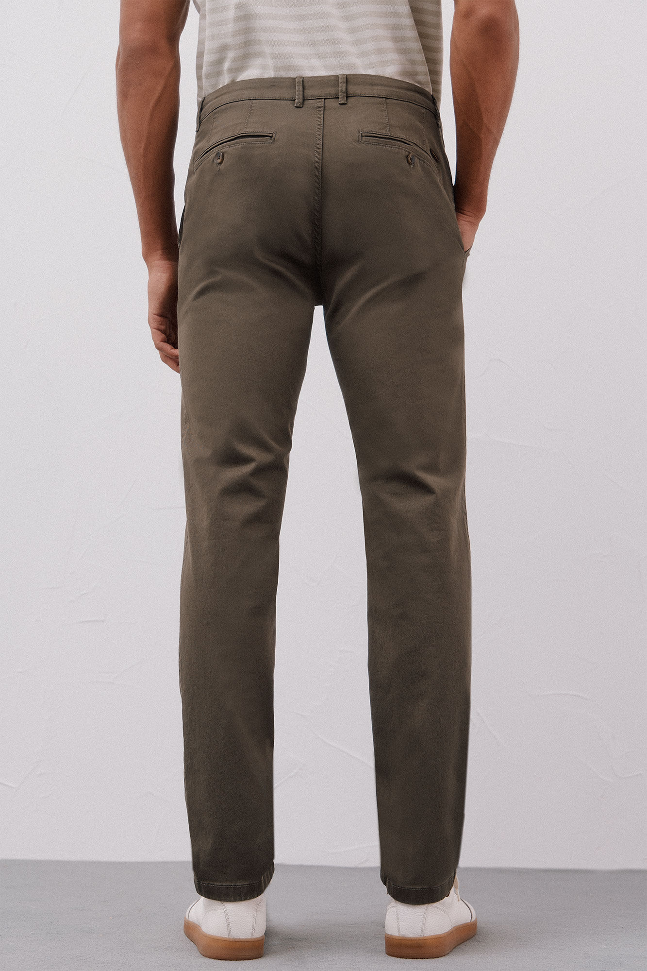 Cortefiel Slim fit lightweight chinos Kaki