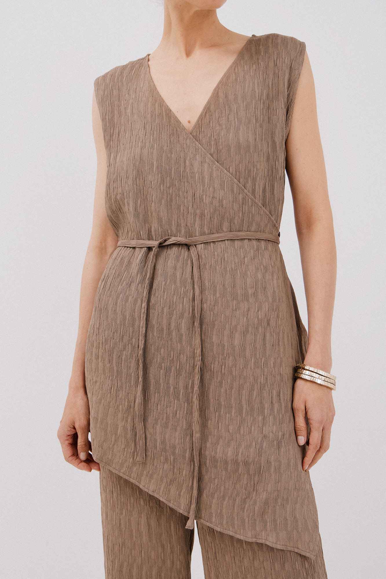 Cortefiel Asymmetrical textured top