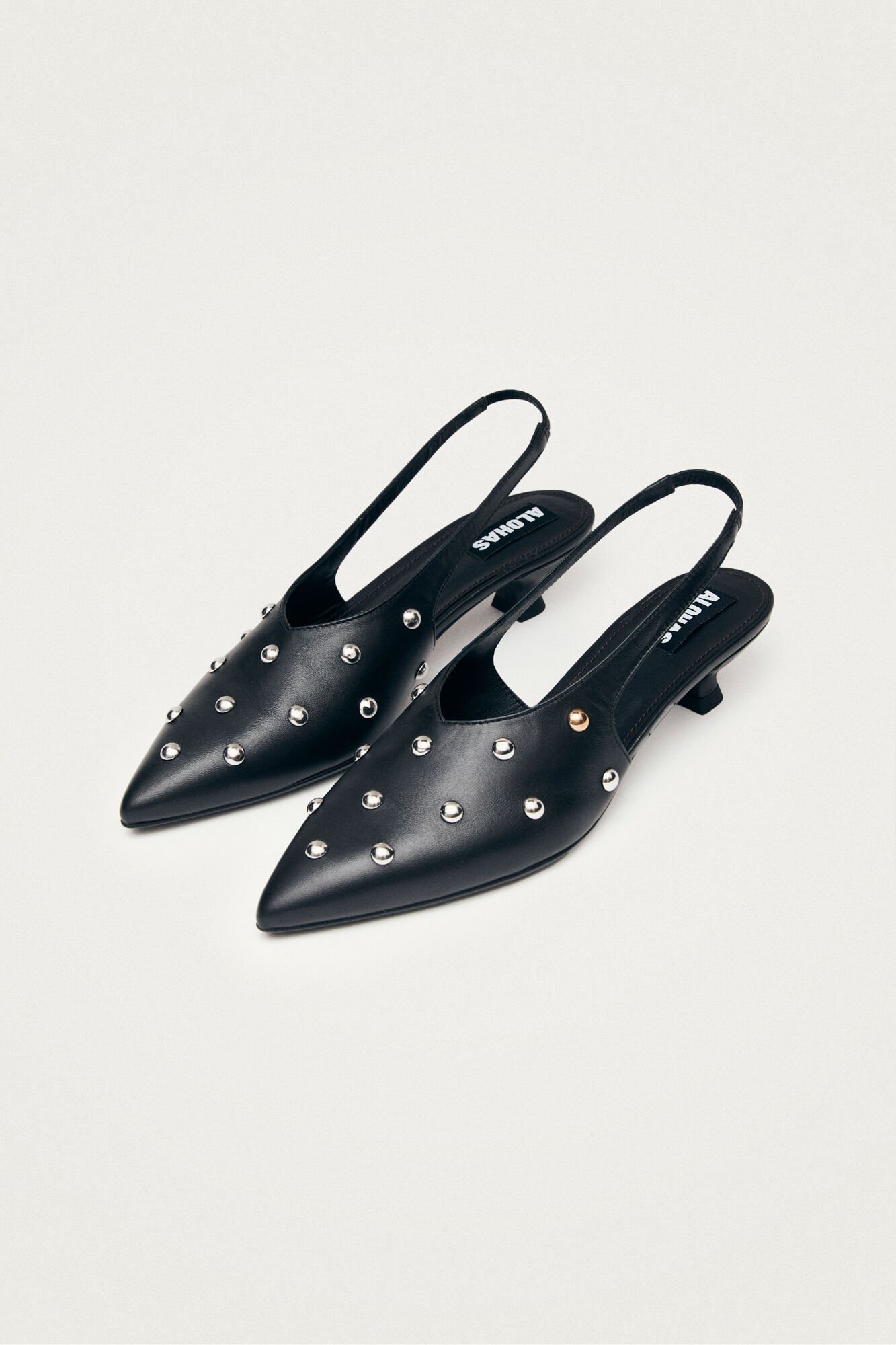 Alohas Sapatos de salto de couro Eros Studs Preto