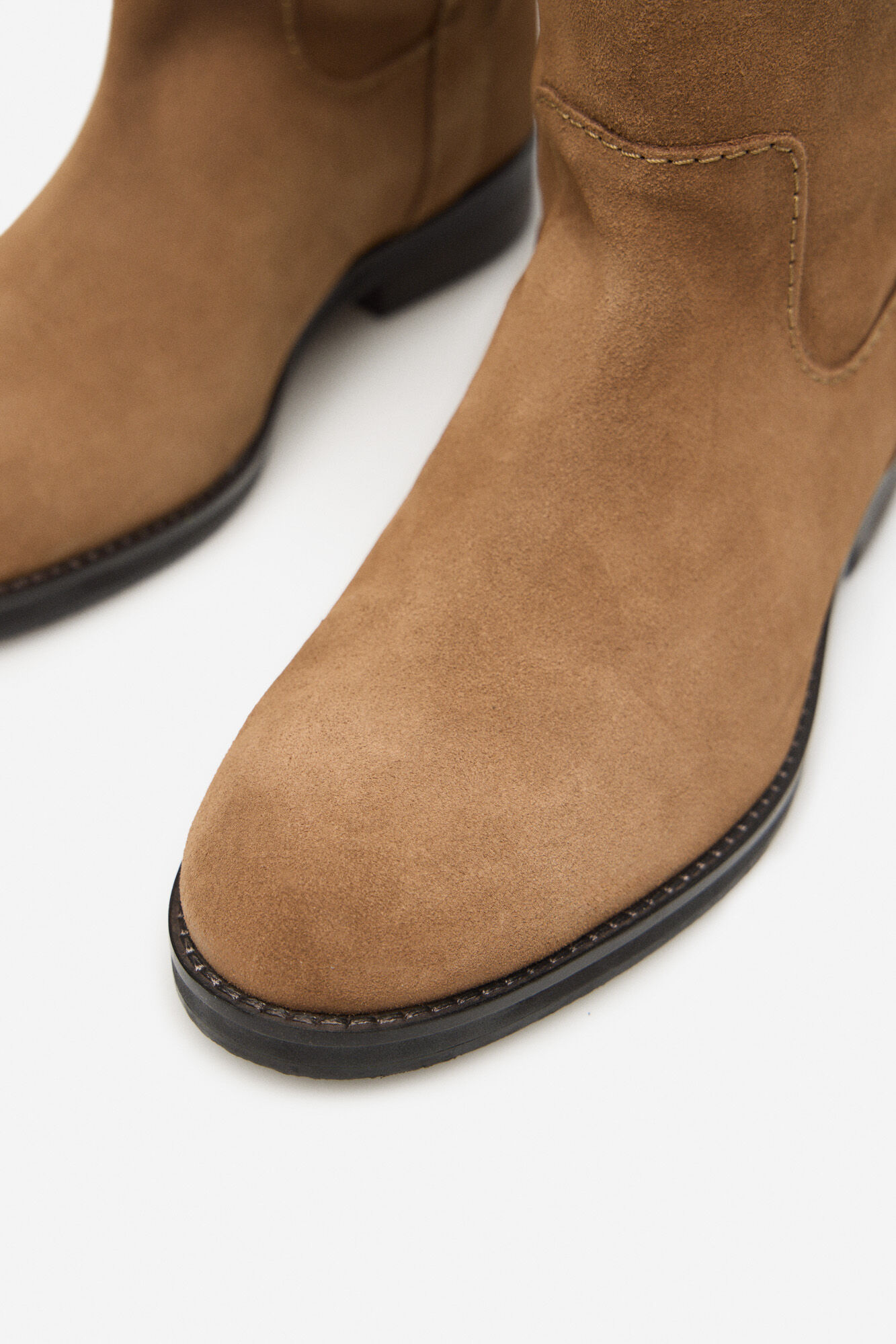Cortefiel High suede split leather boot Nude