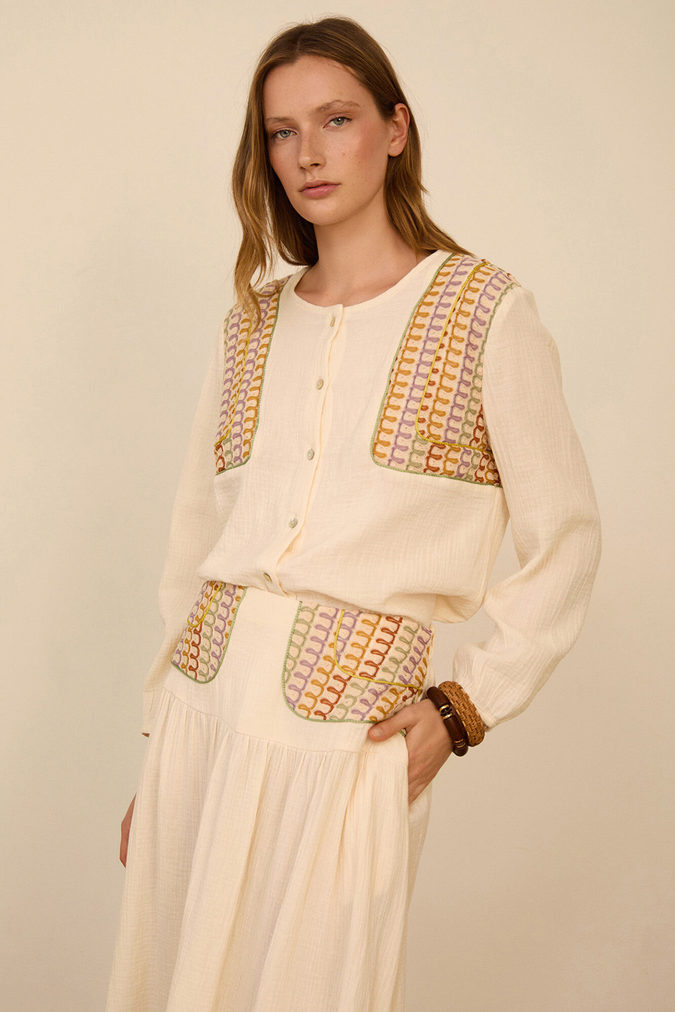 Meisie Blusa bimaterial com len&ccedil;o