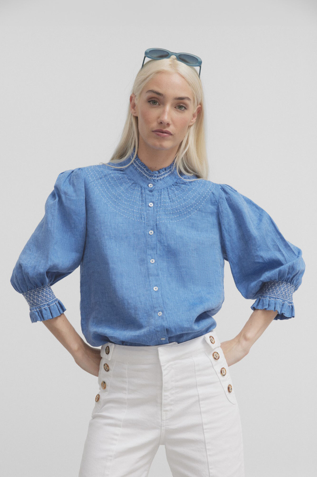 Silbon Linen gathered shirt with 3/4 length sleeves  Blue