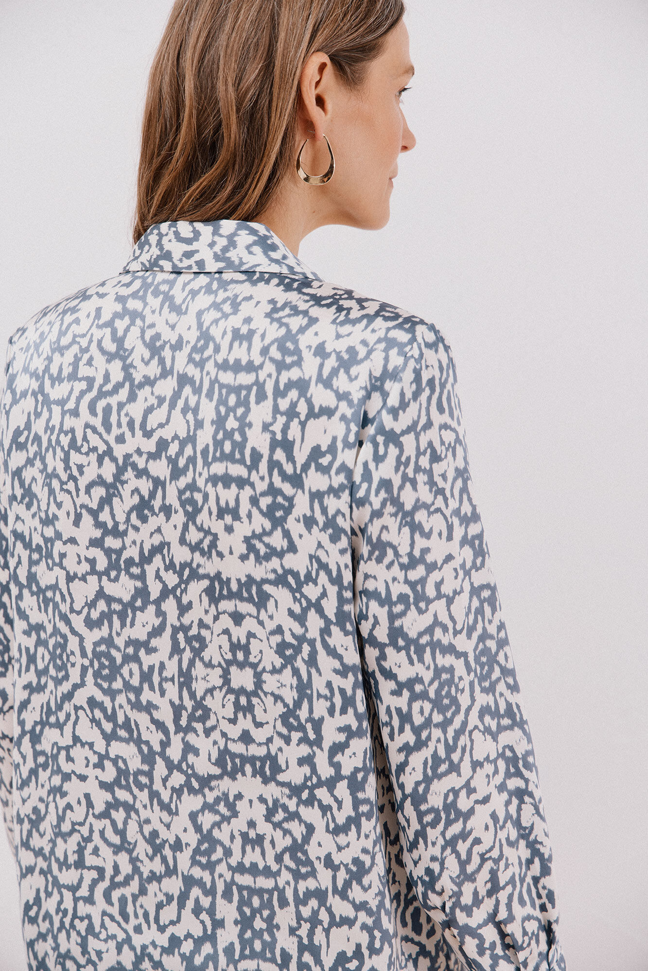 Cortefiel Camisa satinada Estampado azul