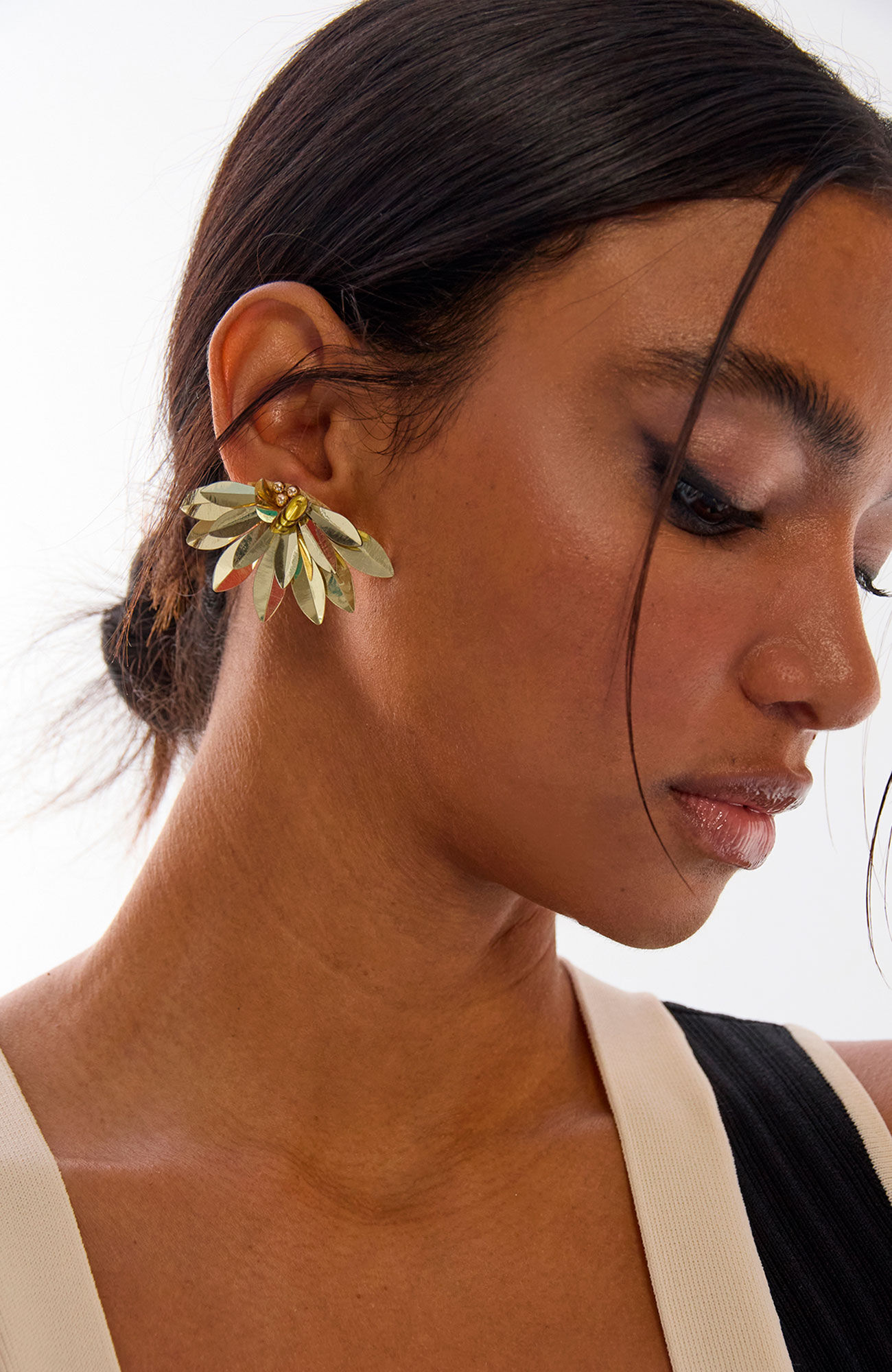 Lola Casademunt Brinco leque Dourado