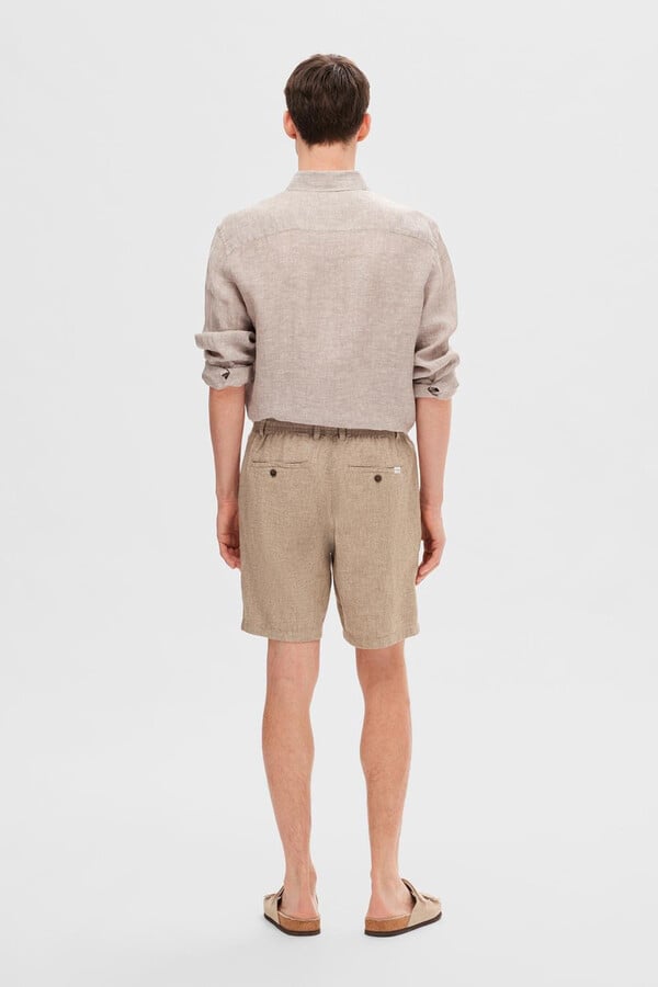 Cortefiel Short chinos made with linen and organic cotton. Dark brown